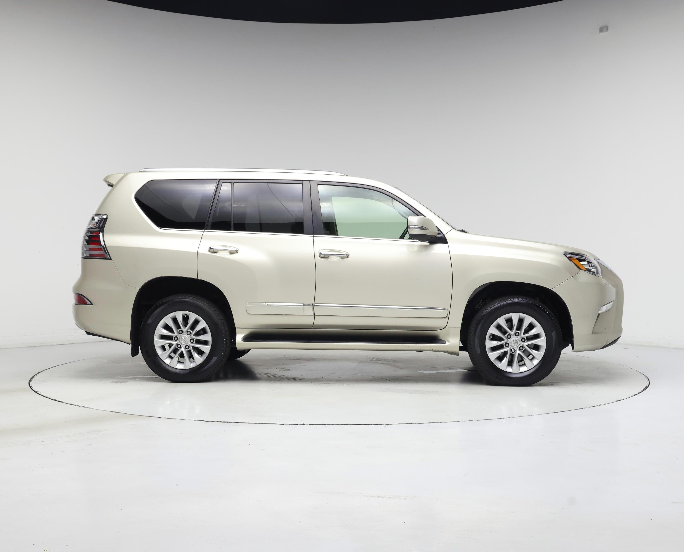 Thumbnail: 2015 Lexus GX - 7