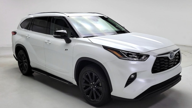 2022 Toyota Highlander Limited Hero Image