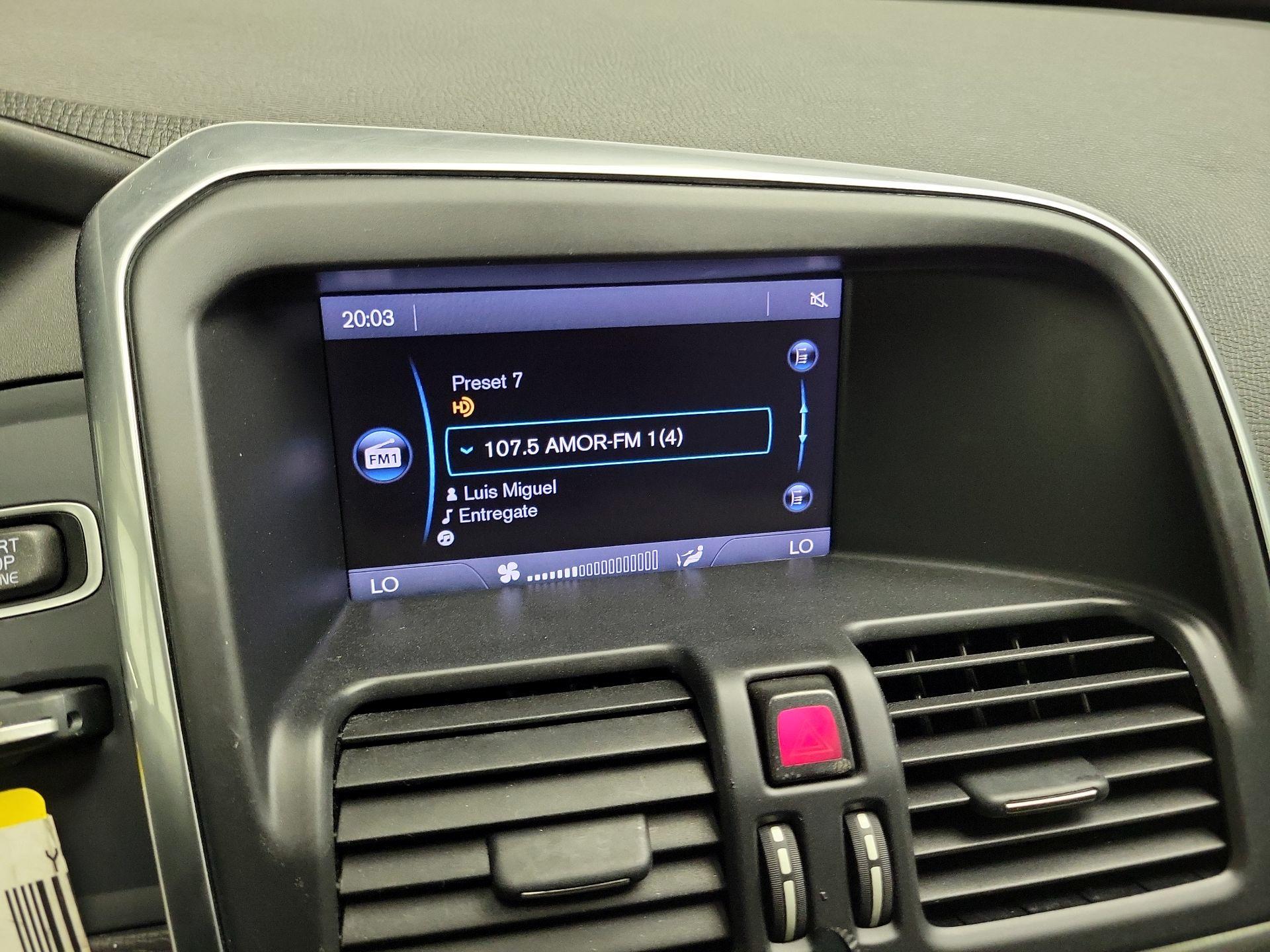 Thumbnail: 2014 Volvo XC60 - 14