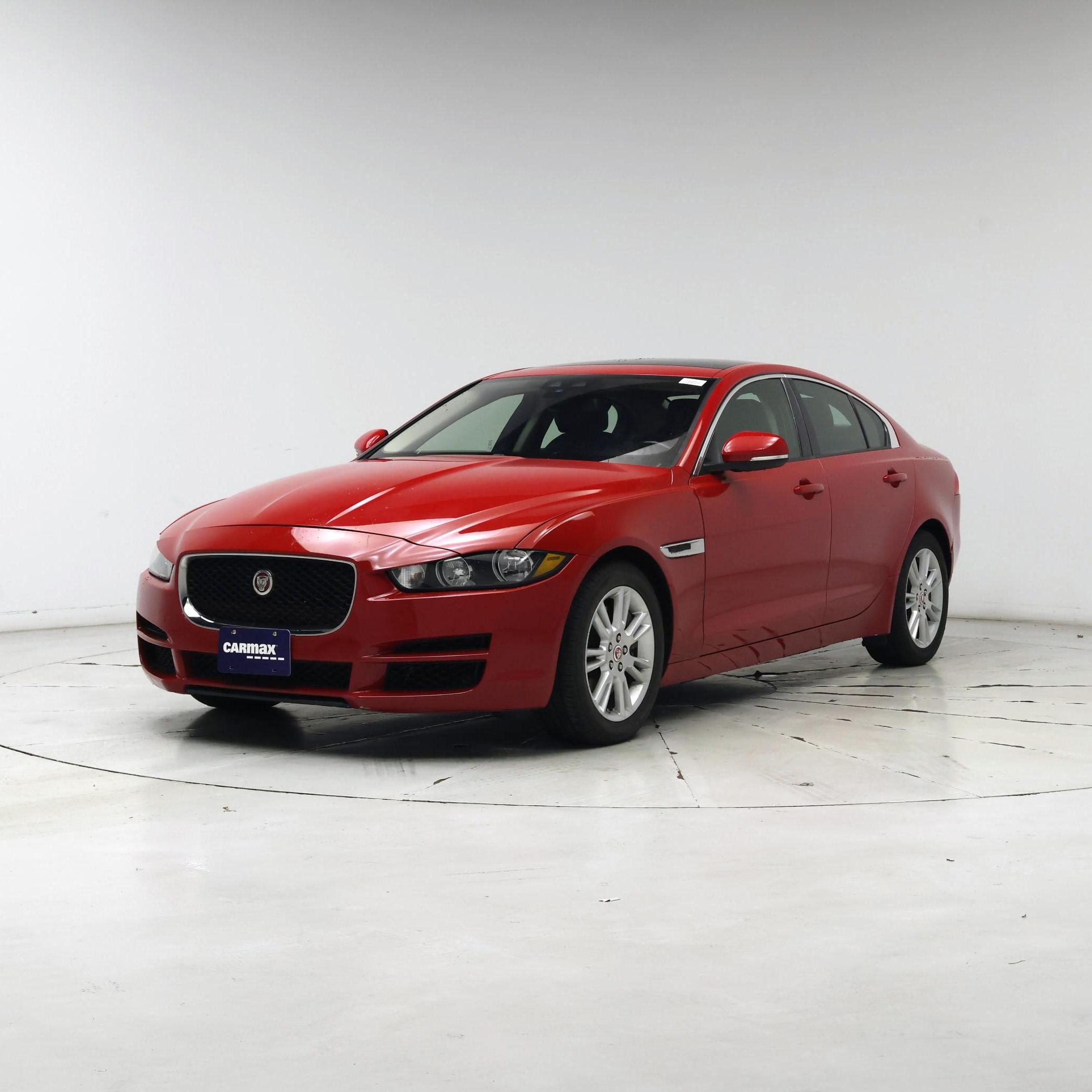 Thumbnail: 2018 Jaguar XE - 4