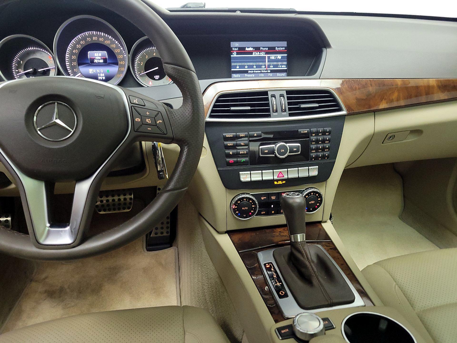 Thumbnail: 2014 Mercedes-Benz C-Class - 9
