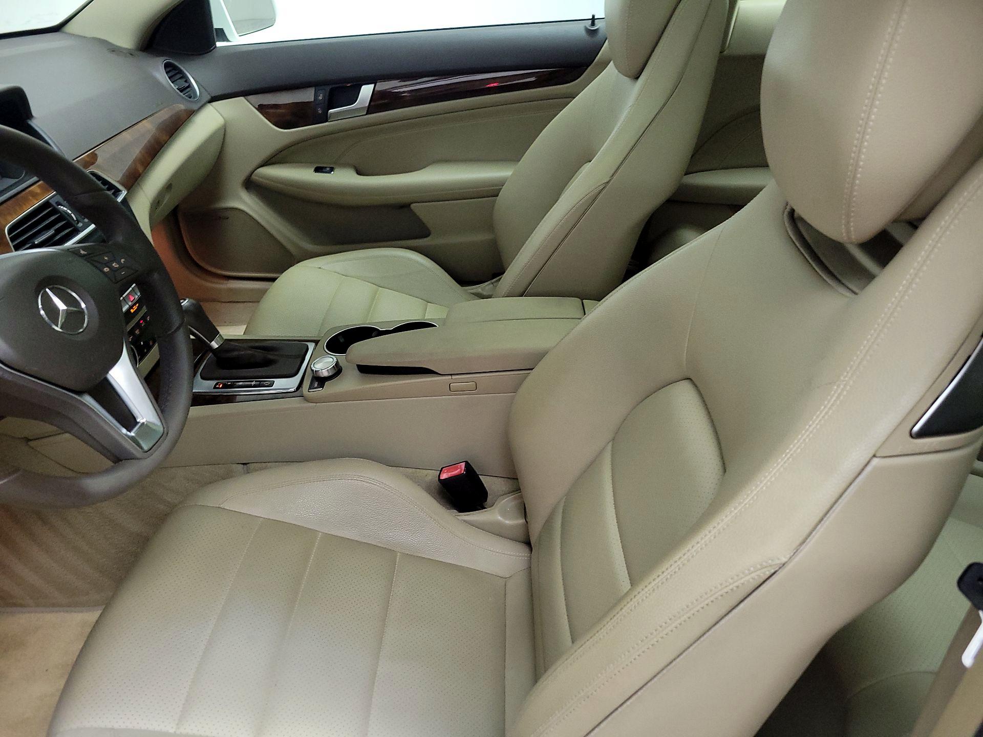 Thumbnail: 2014 Mercedes-Benz C-Class - 11