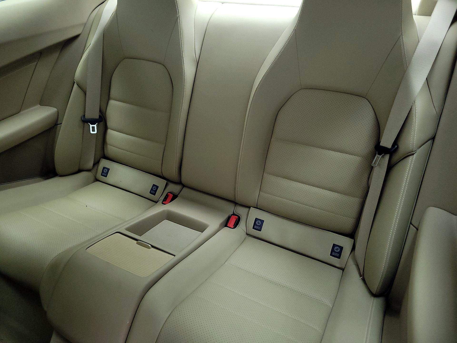 Thumbnail: 2014 Mercedes-Benz C-Class - 18