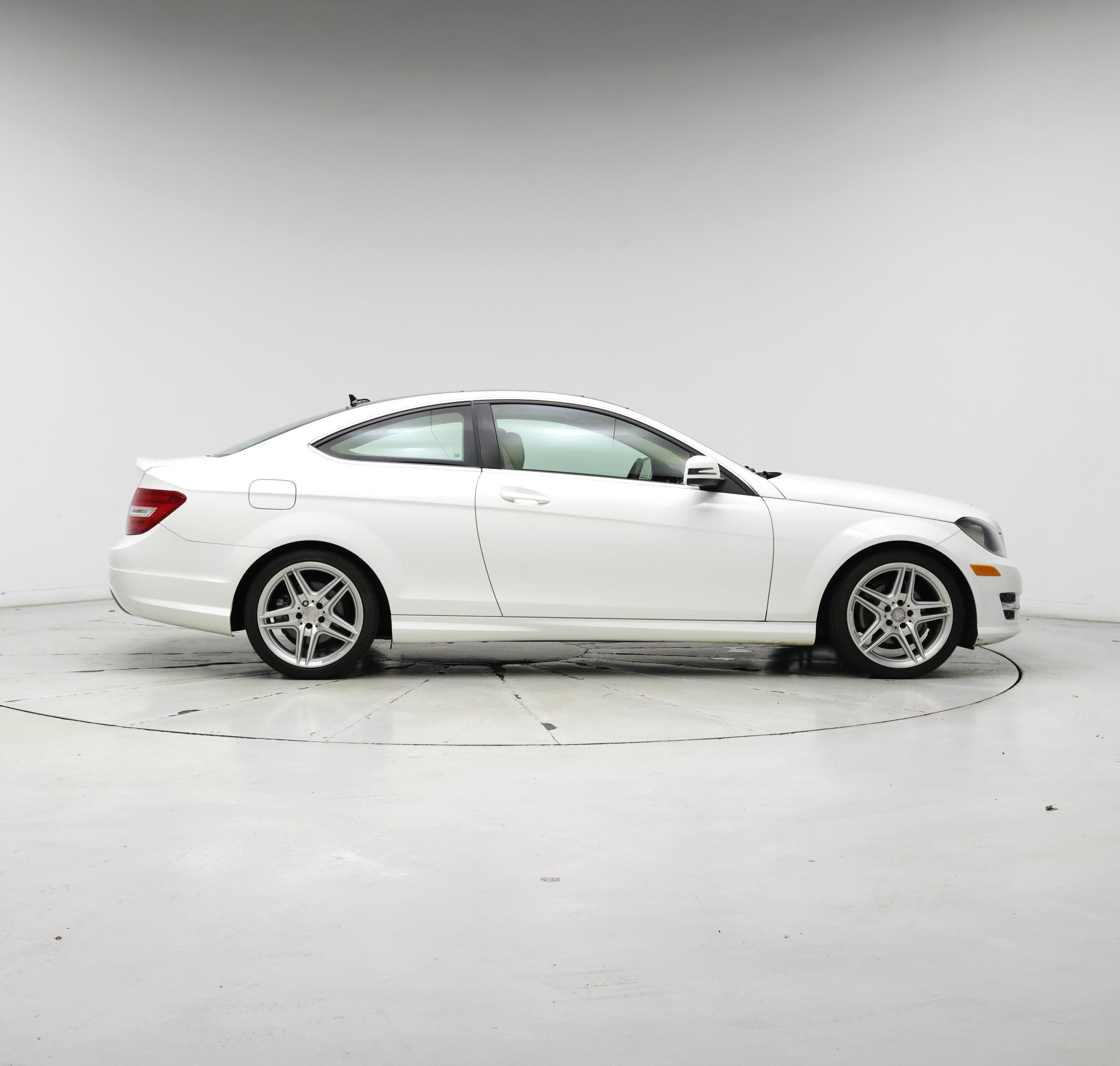 Thumbnail: 2014 Mercedes-Benz C-Class - 7
