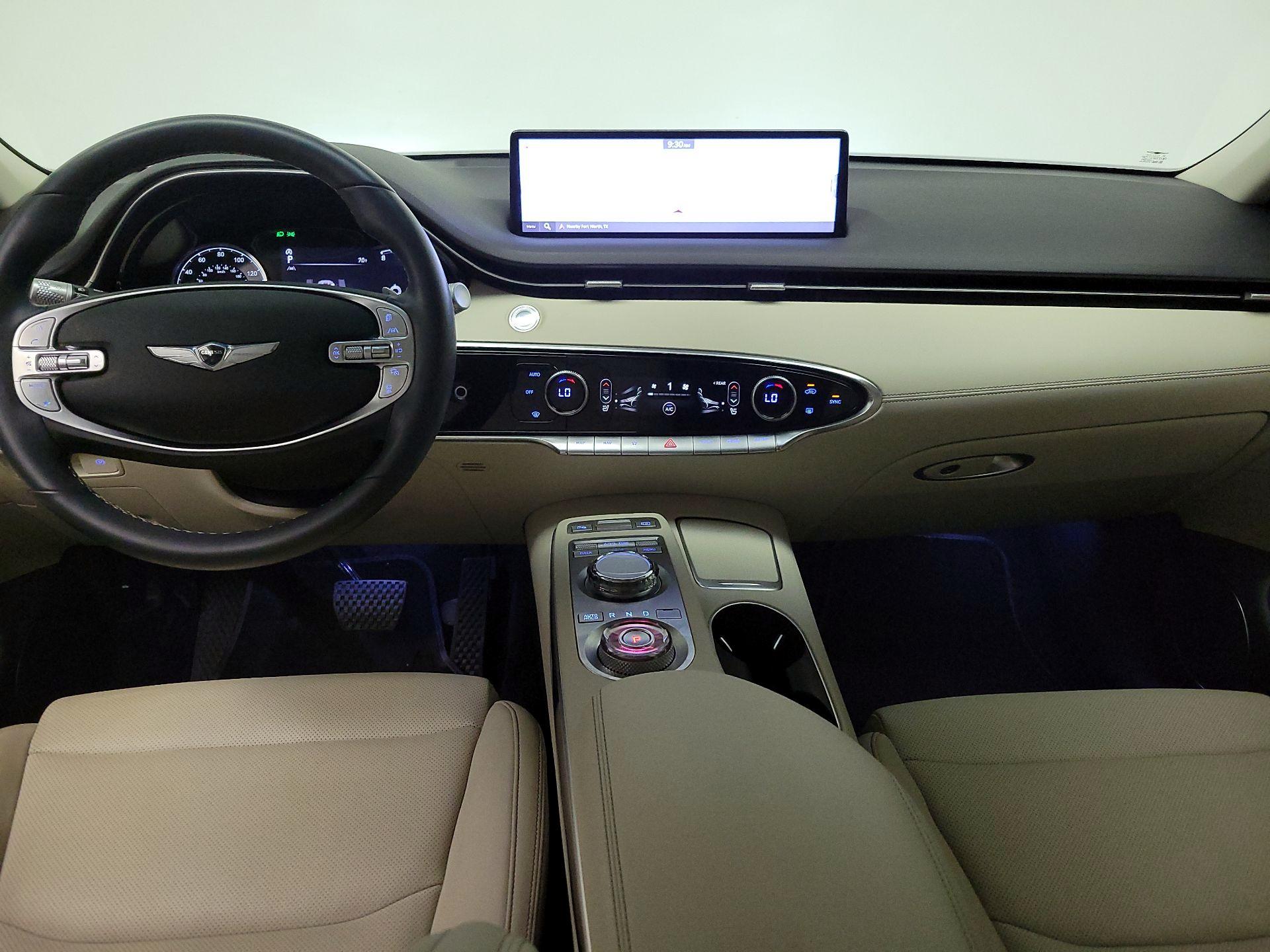 Thumbnail: 2022 Genesis GV70 - 9
