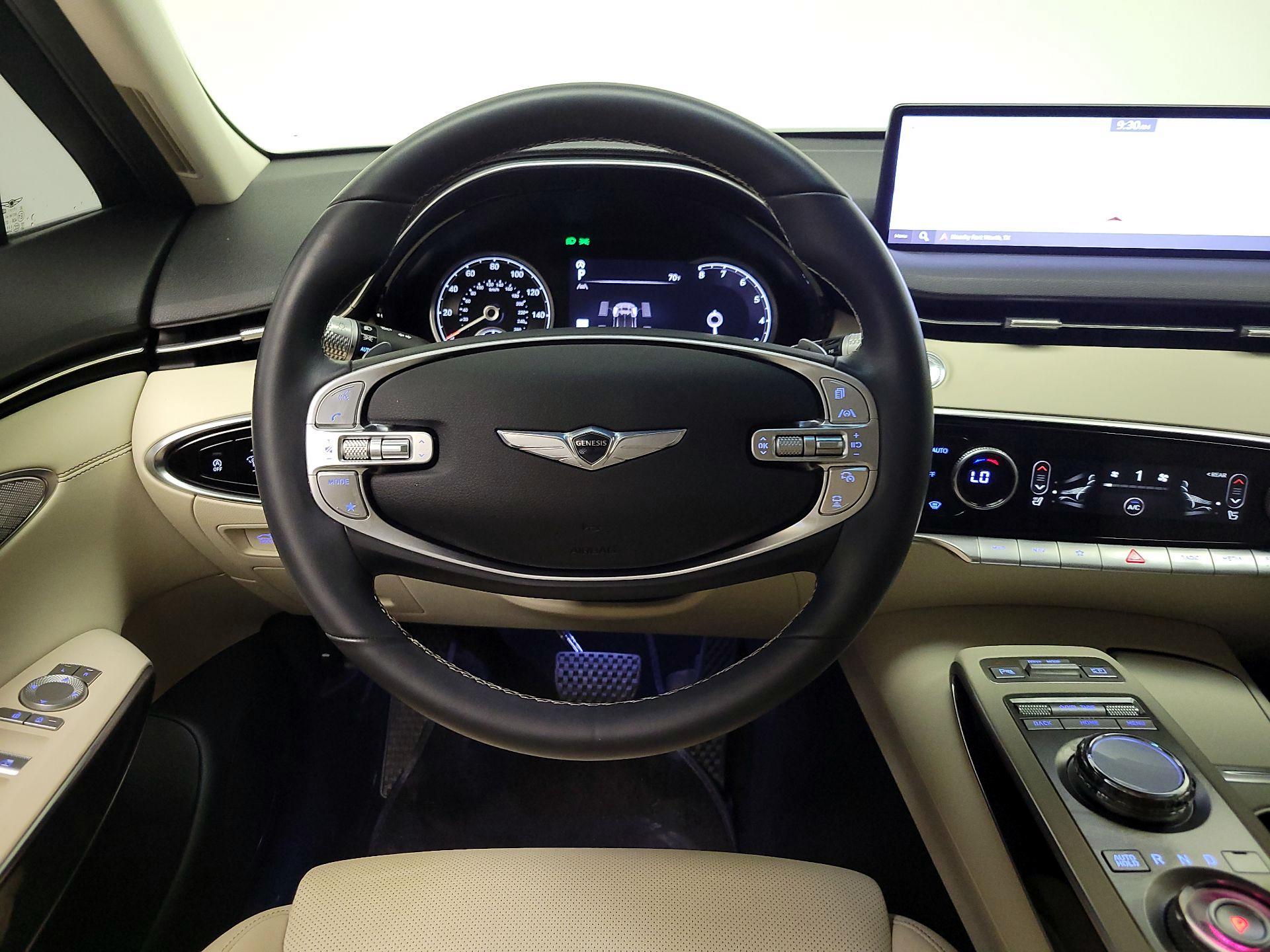 Thumbnail: 2022 Genesis GV70 - 10