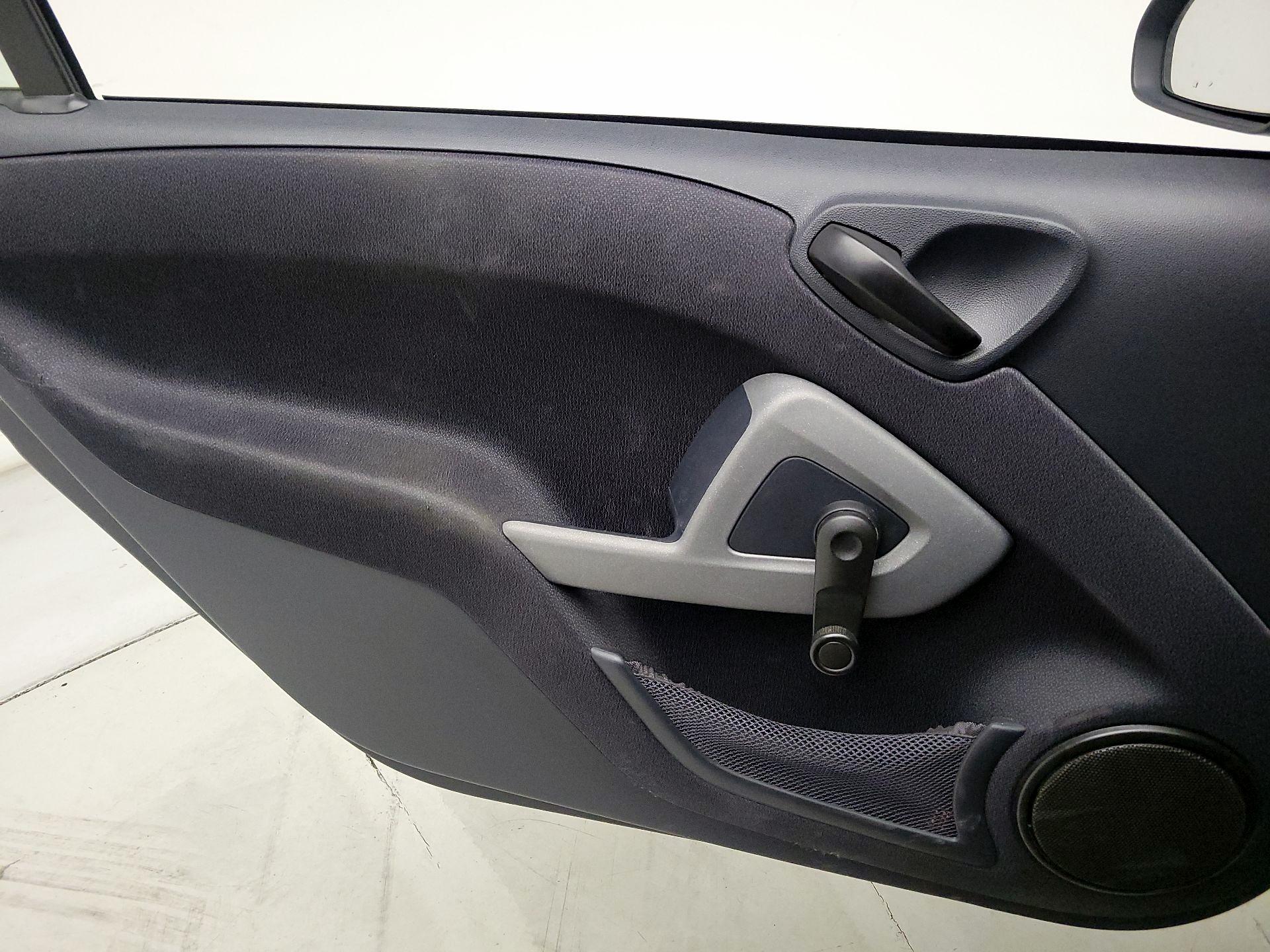 Thumbnail: 2015 smart fortwo - 12