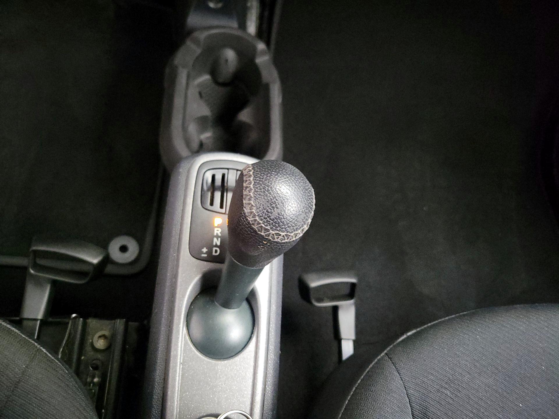 Thumbnail: 2015 smart fortwo - 15