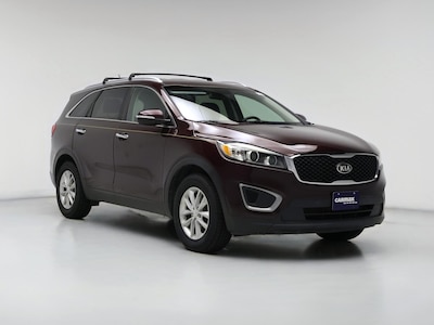 Red 2017 Kia Sorento LX
