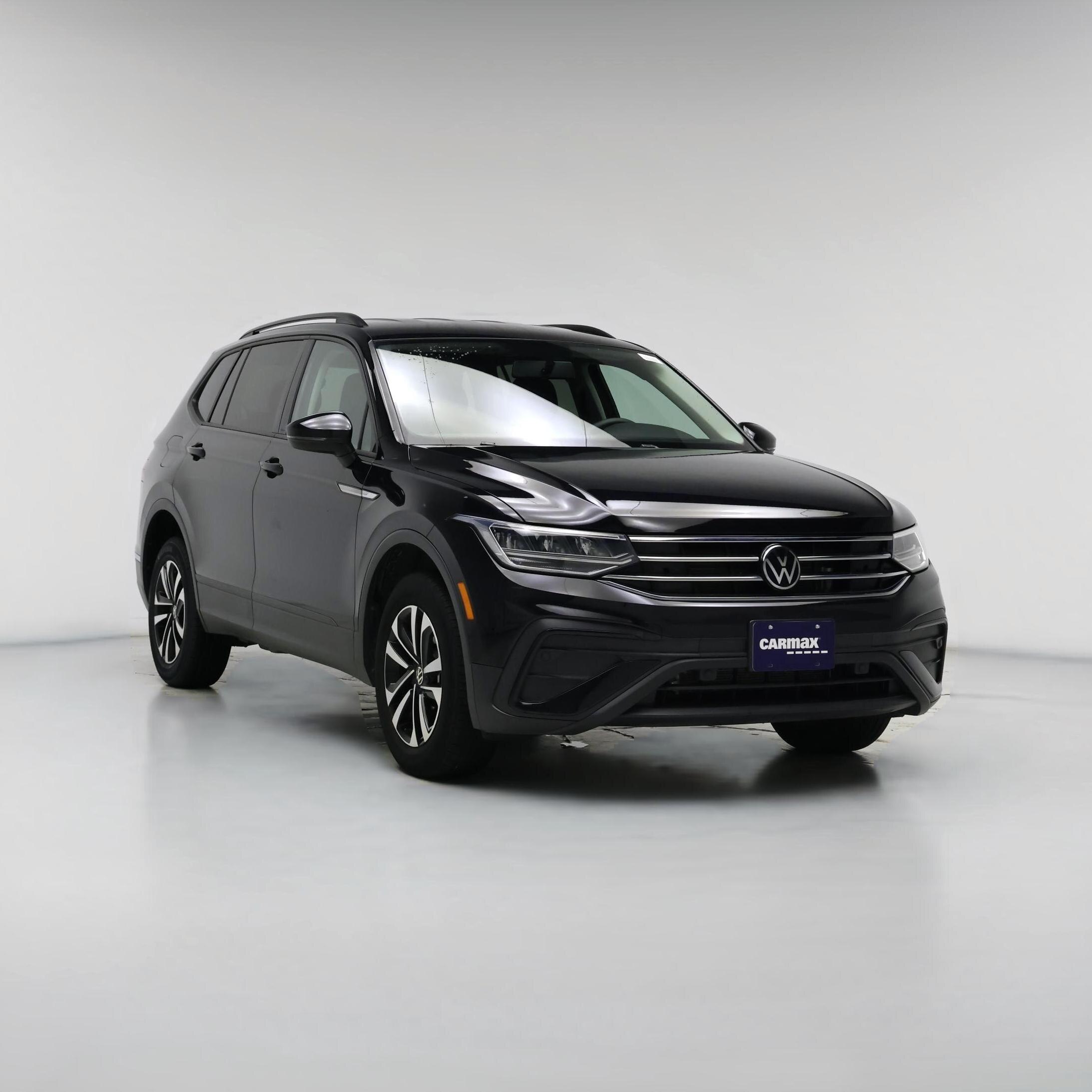 Thumbnail: 2022 Volkswagen Tiguan - 1