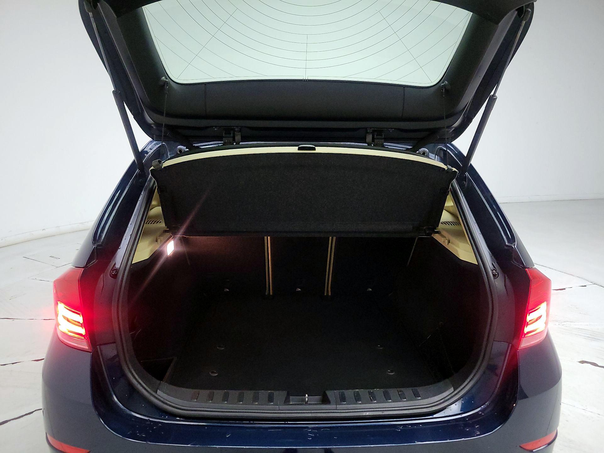 Thumbnail: 2014 BMW X1 - 20