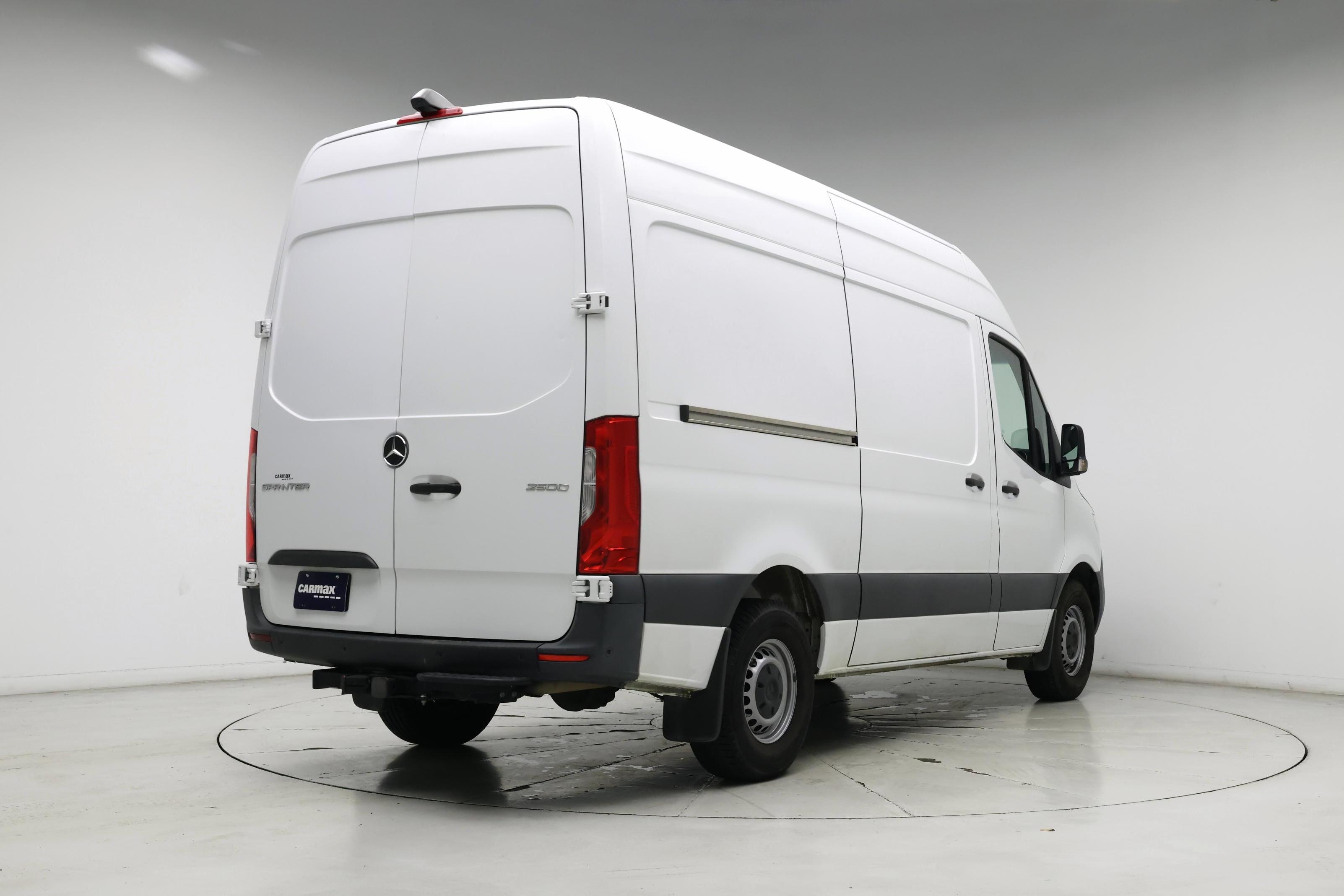 Thumbnail: 2021 Mercedes-Benz Sprinter - 8