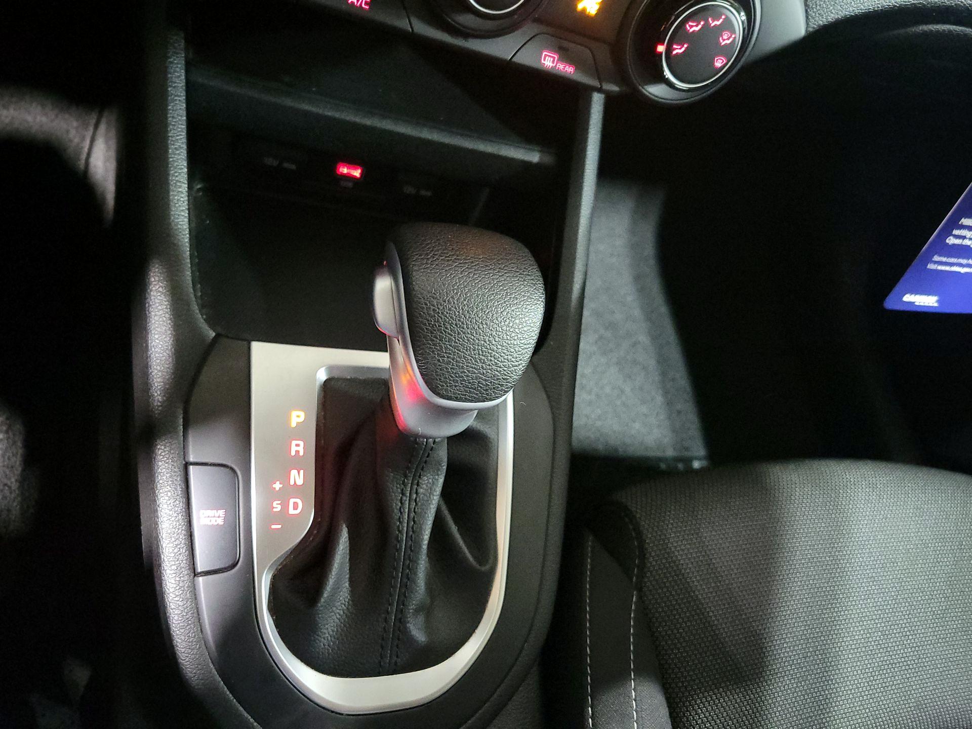 Thumbnail: 2023 Kia Forte - 17