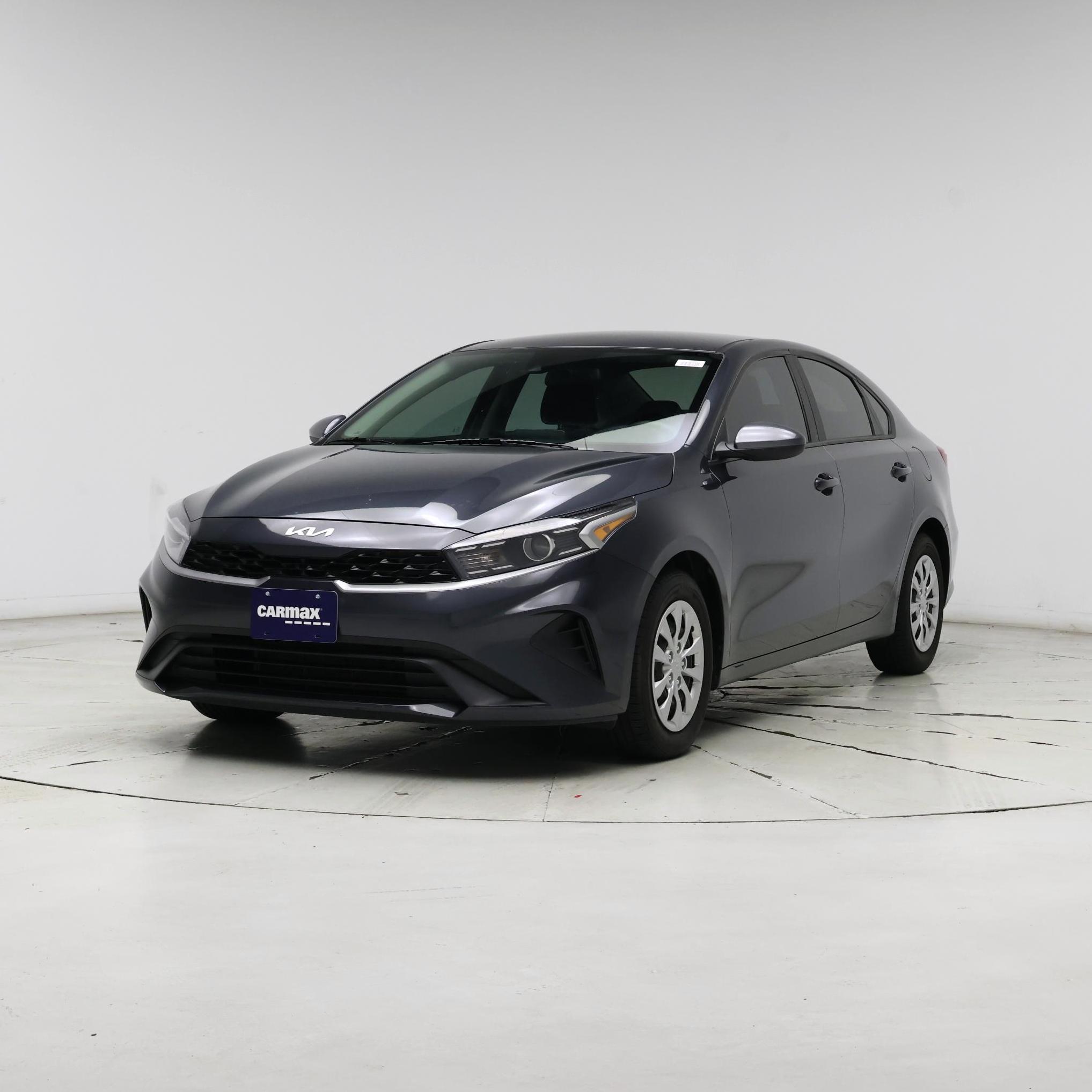 Thumbnail: 2023 Kia Forte - 4