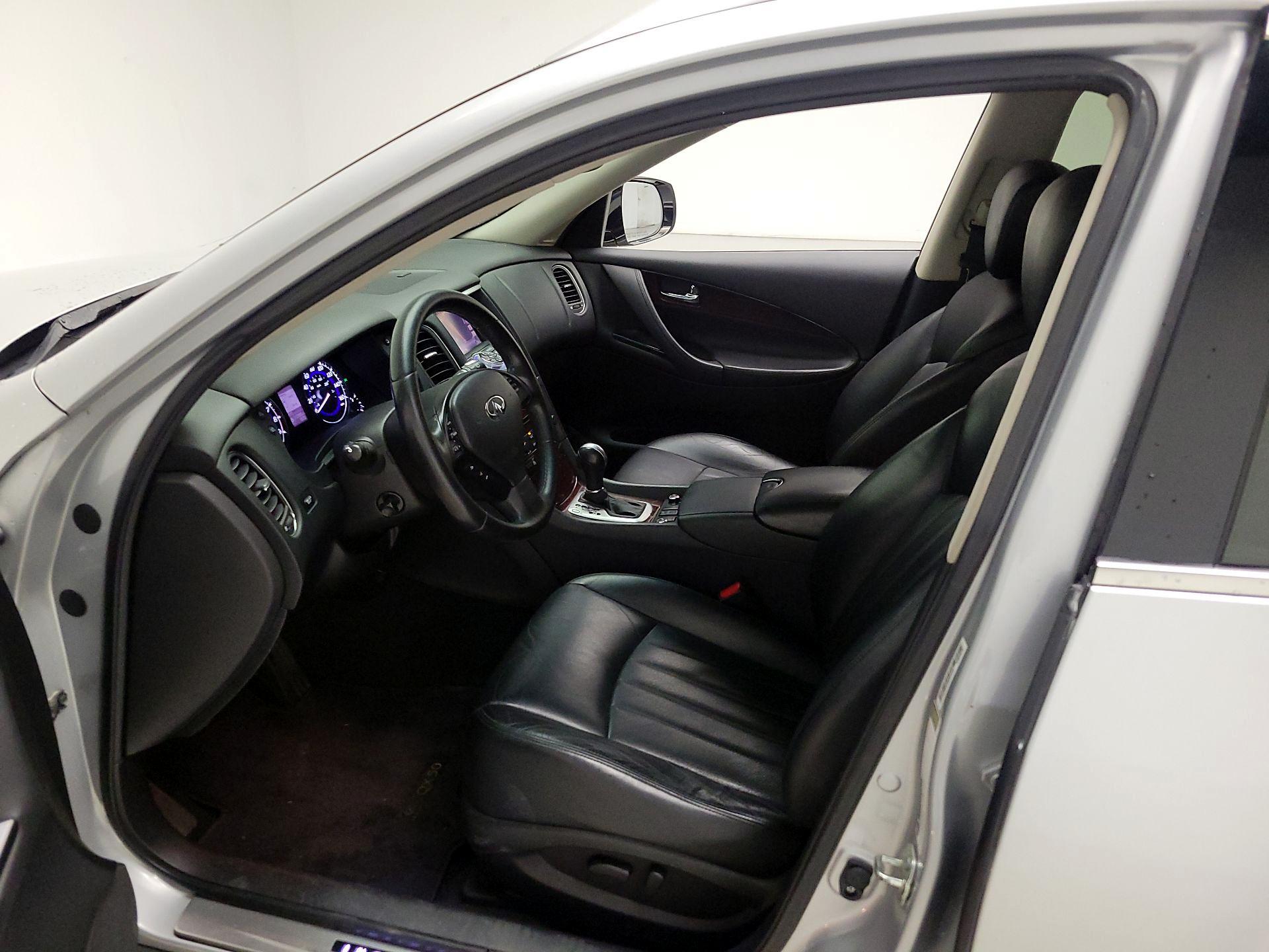 Thumbnail: 2016 INFINITI QX50 - 11