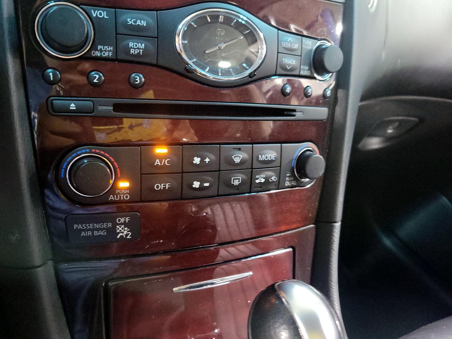 Thumbnail: 2016 INFINITI QX50 - 17