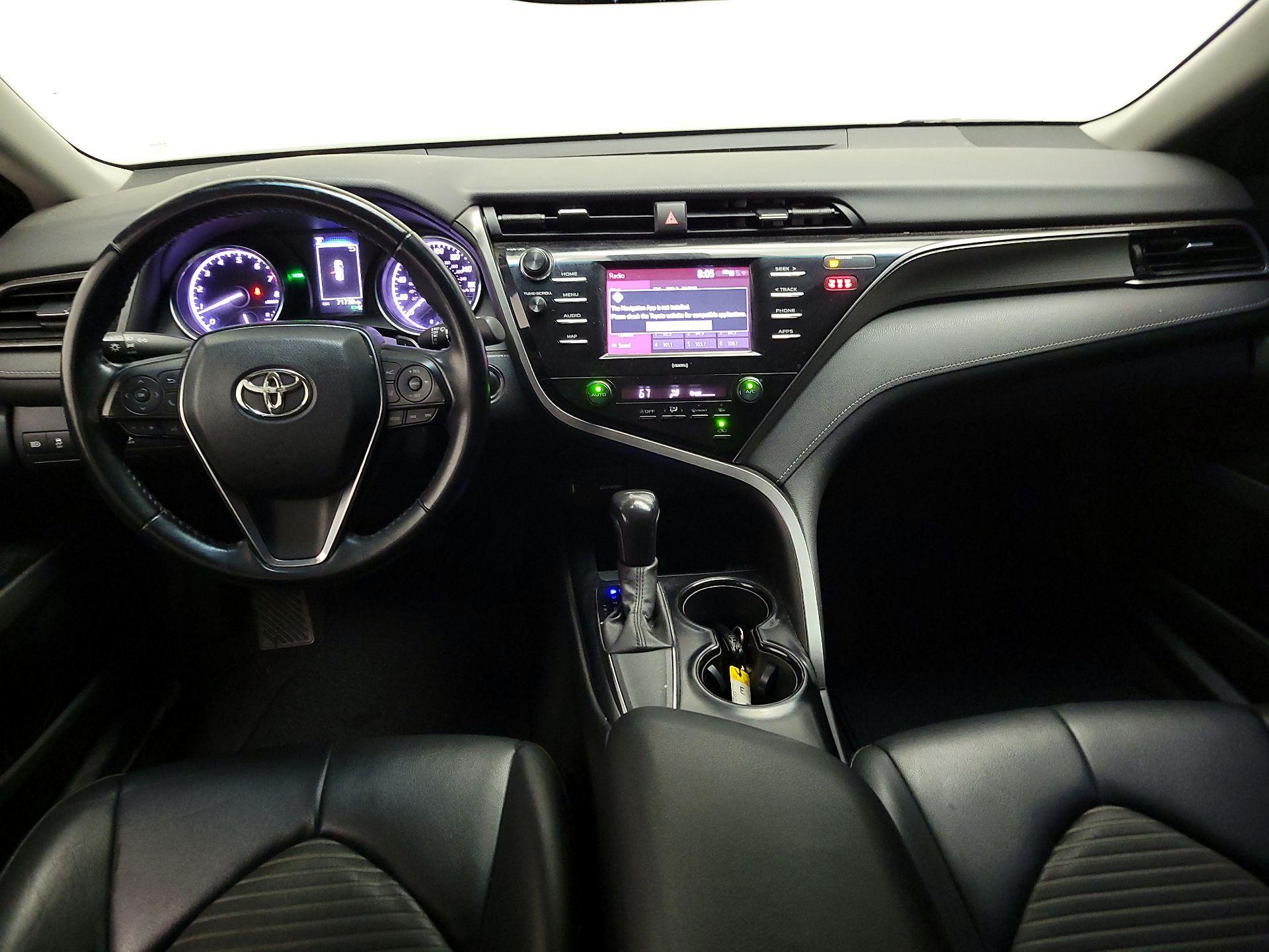 Thumbnail: 2020 Toyota Camry - 9