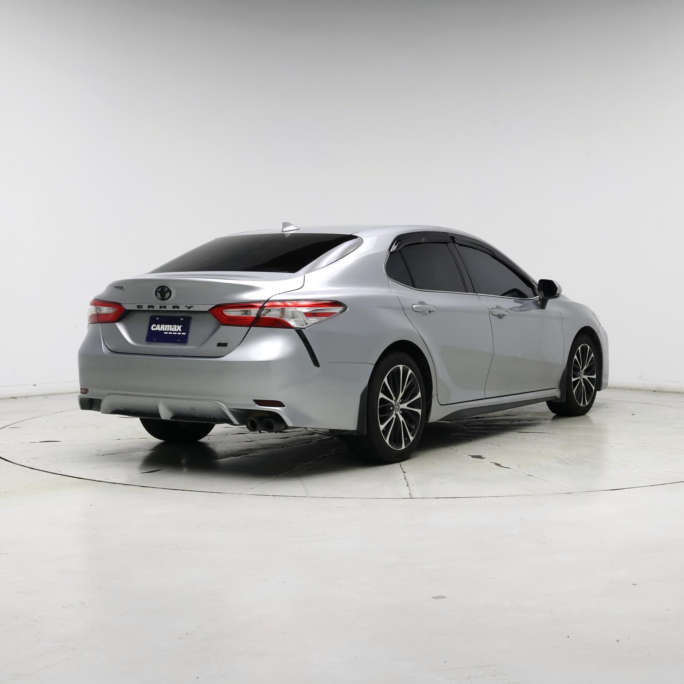 Thumbnail: 2020 Toyota Camry - 8