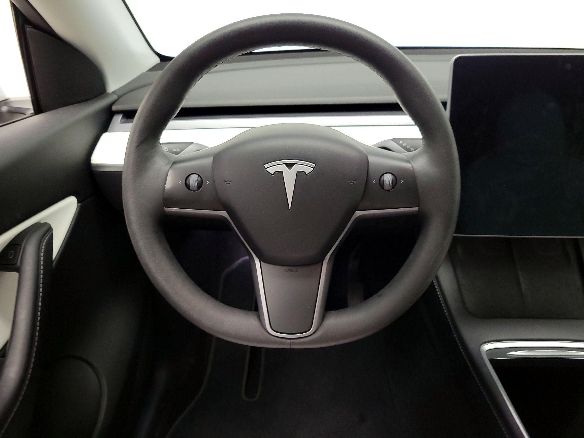Thumbnail: 2022 Tesla Model Y - 10