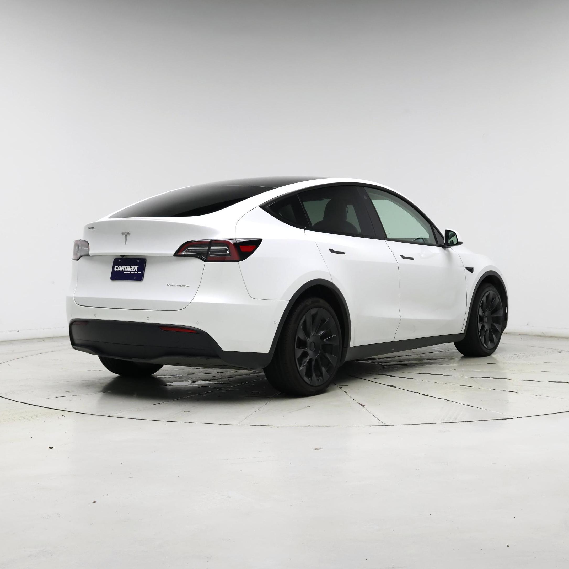 Thumbnail: 2022 Tesla Model Y - 8