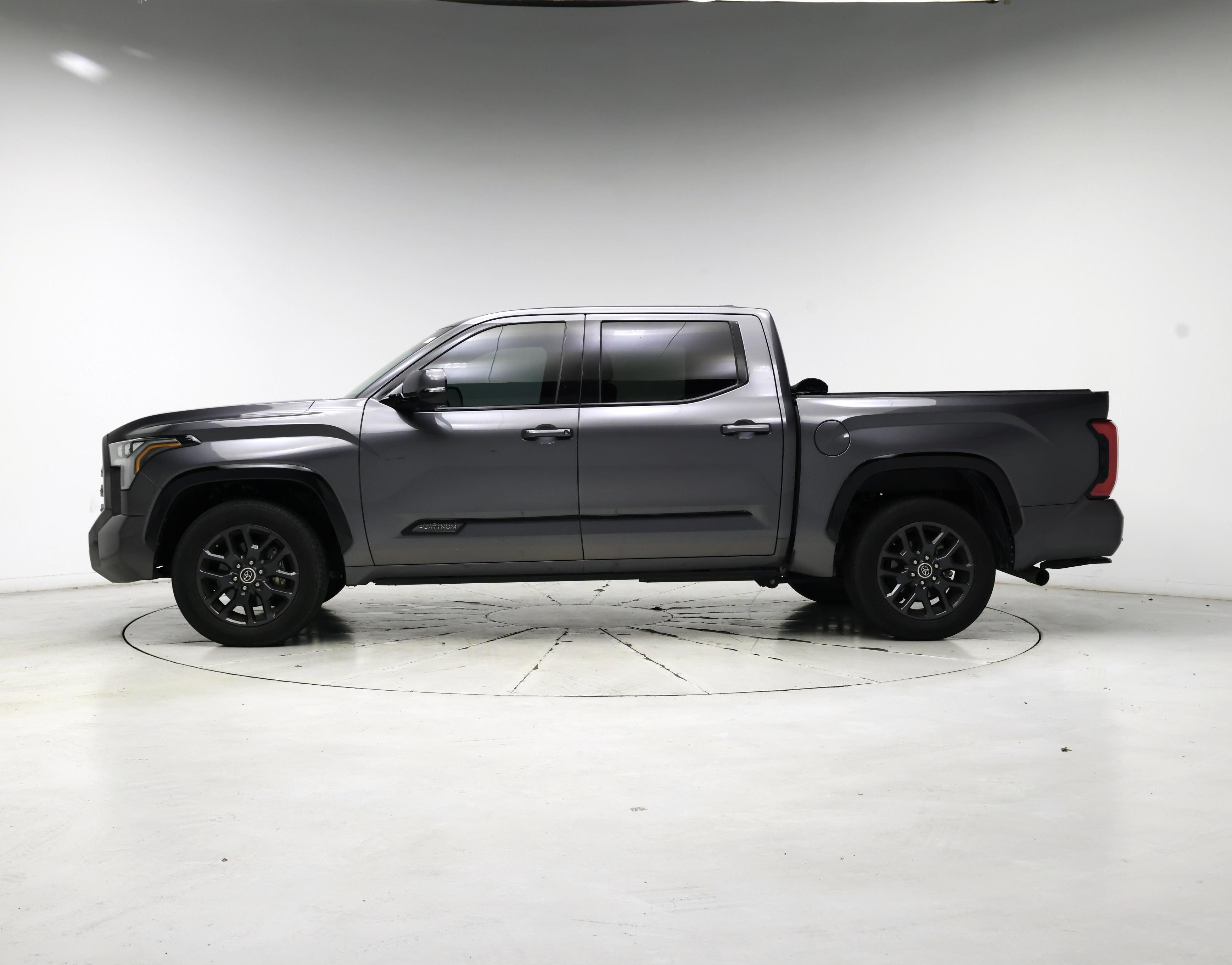 Thumbnail: 2022 Toyota Tundra - 3