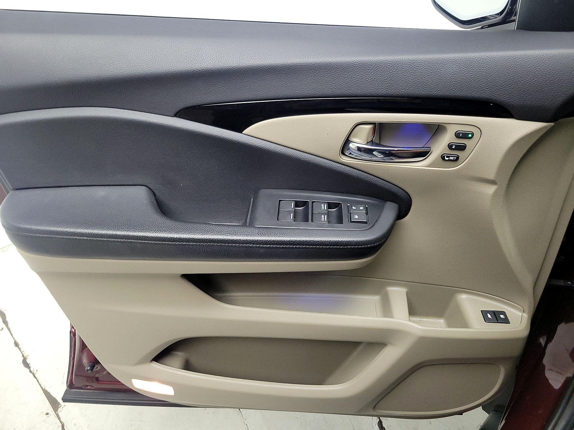 Thumbnail: 2021 Honda Pilot - 12