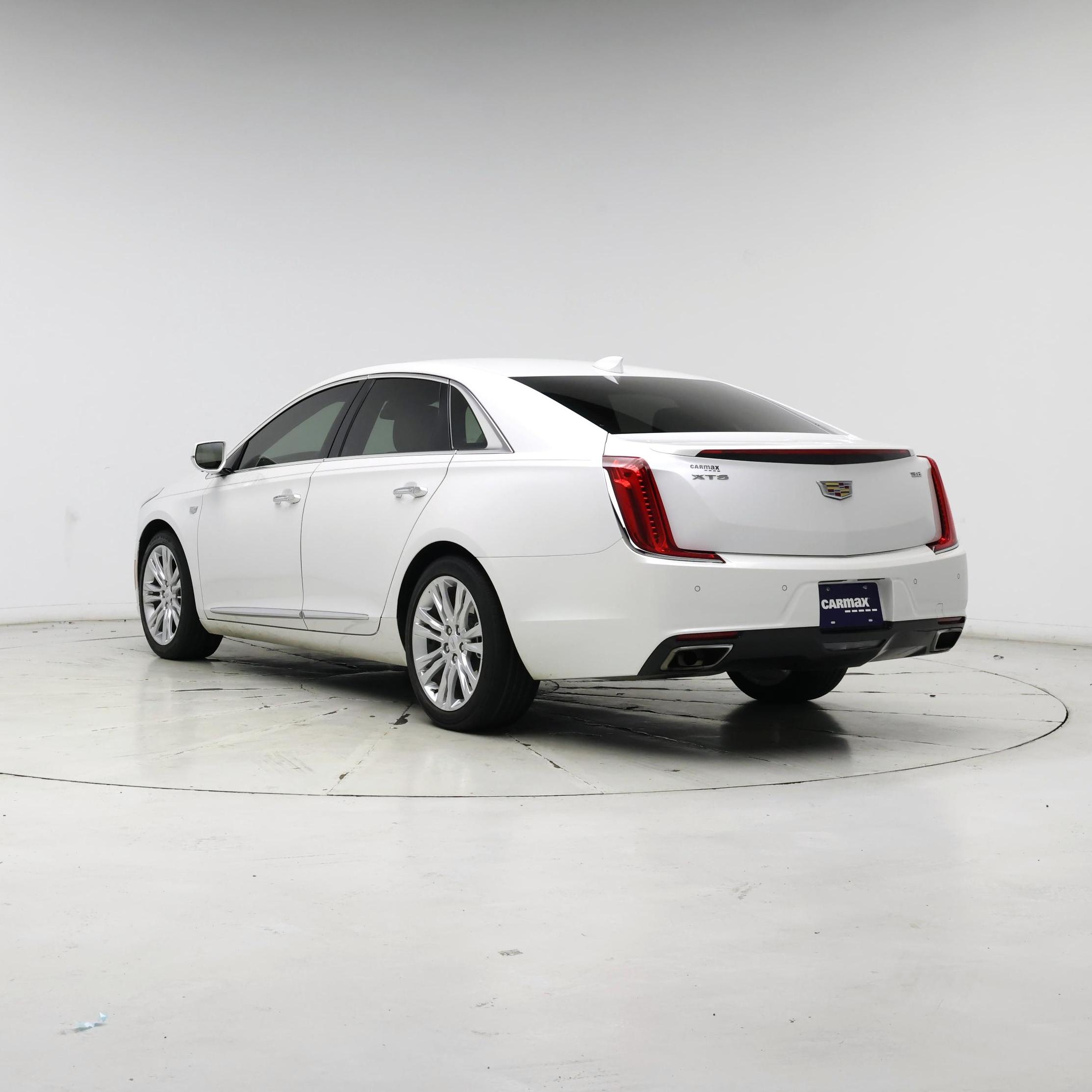 Thumbnail: 2019 Cadillac XTS - 2