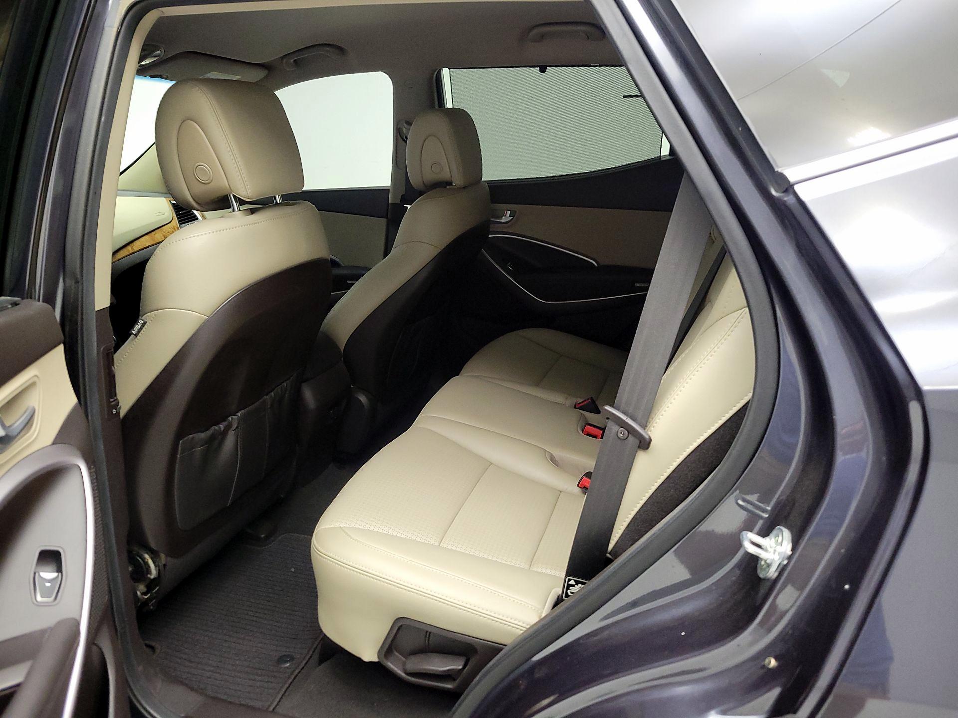 Thumbnail: 2015 Hyundai Santa Fe - 17