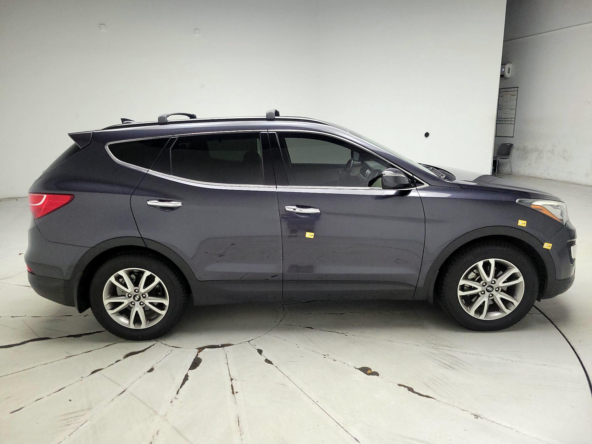 Thumbnail: 2015 Hyundai Santa Fe - 4