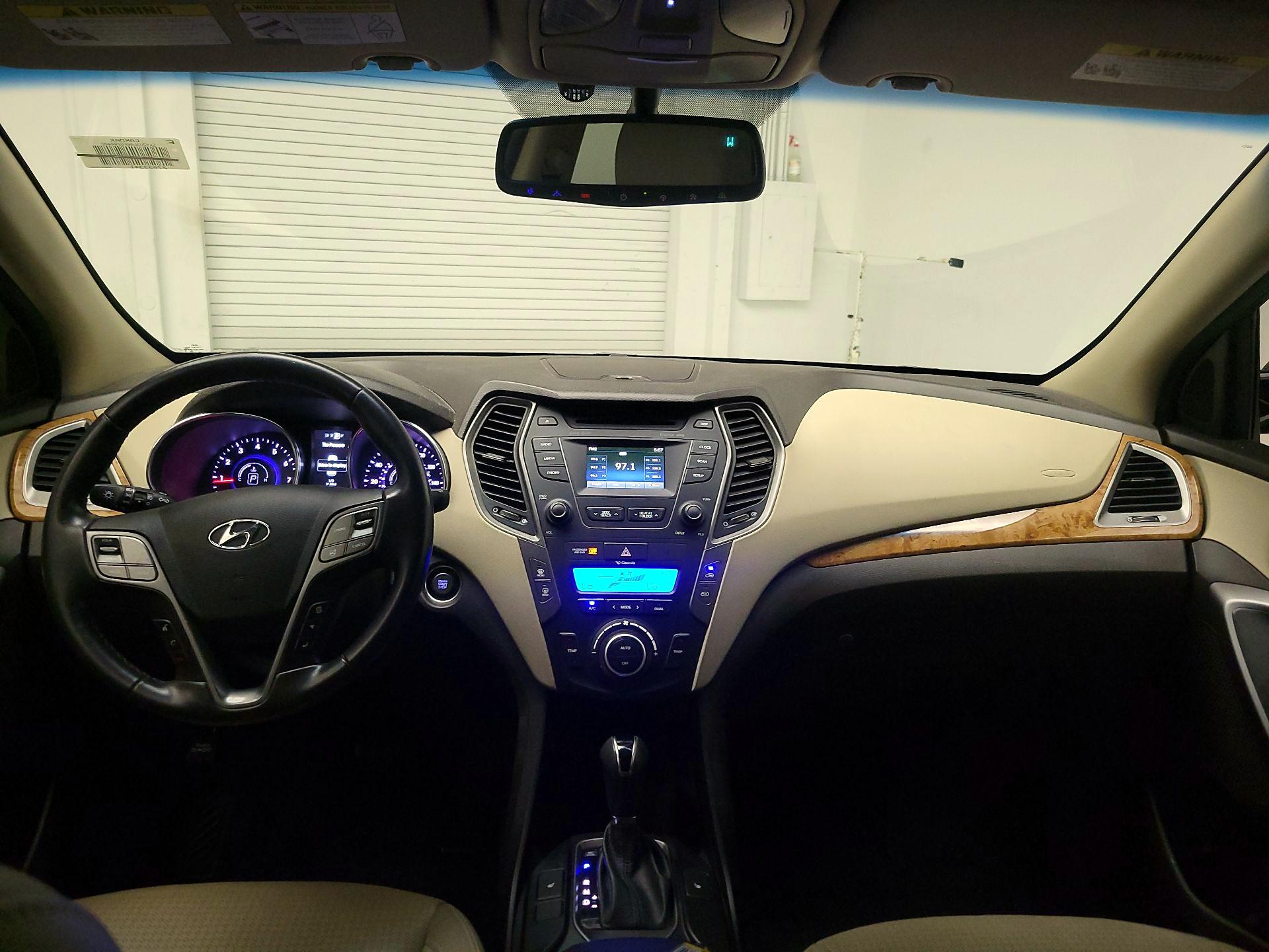 Thumbnail: 2015 Hyundai Santa Fe - 8