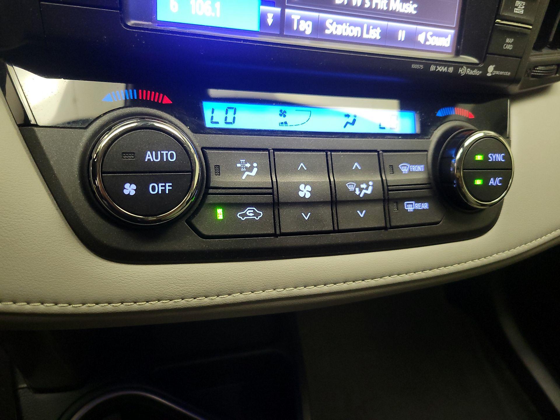 Thumbnail: 2018 Toyota RAV4 - 16