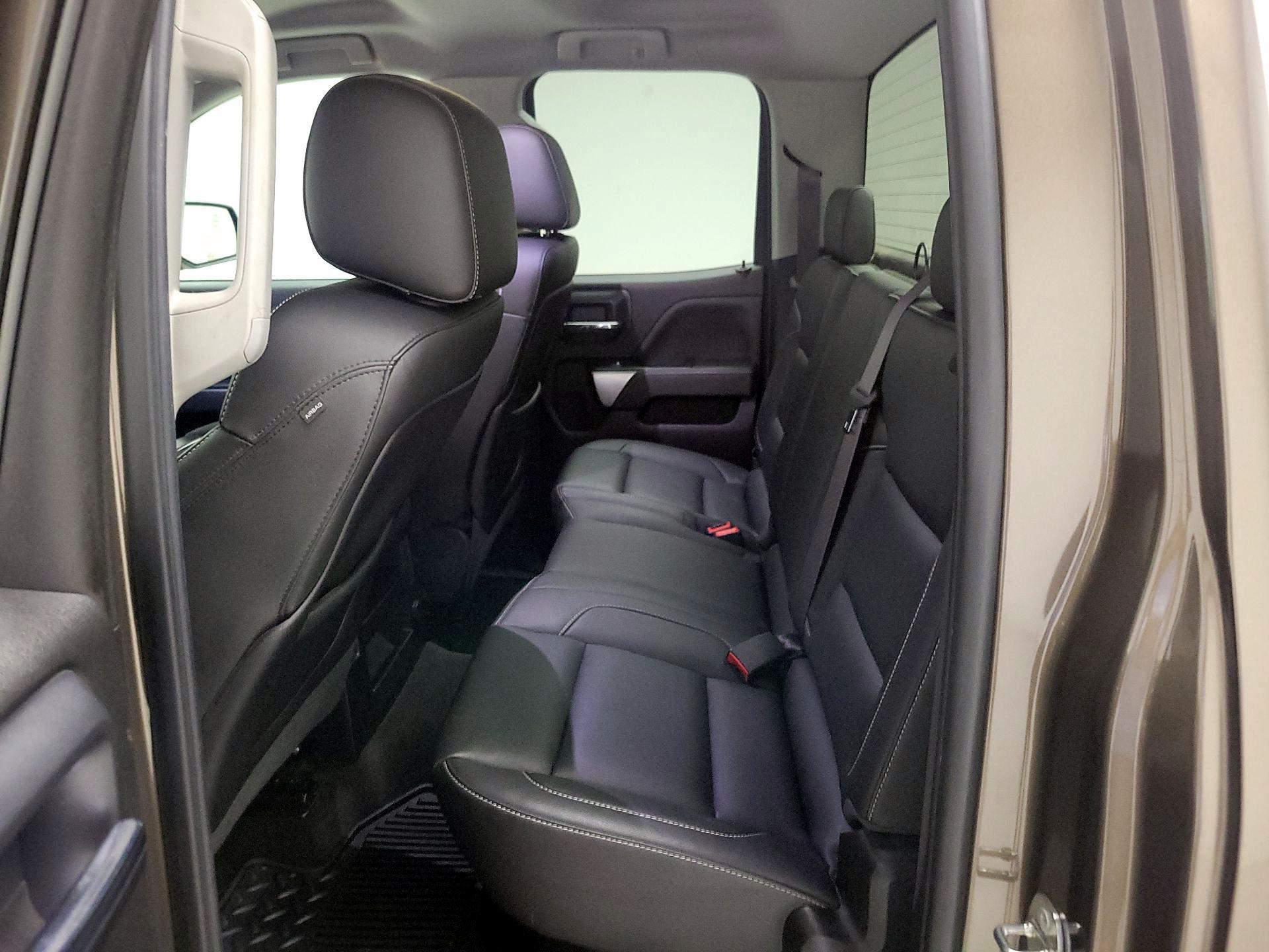Thumbnail: 2015 Chevrolet Silverado 1500 - 18