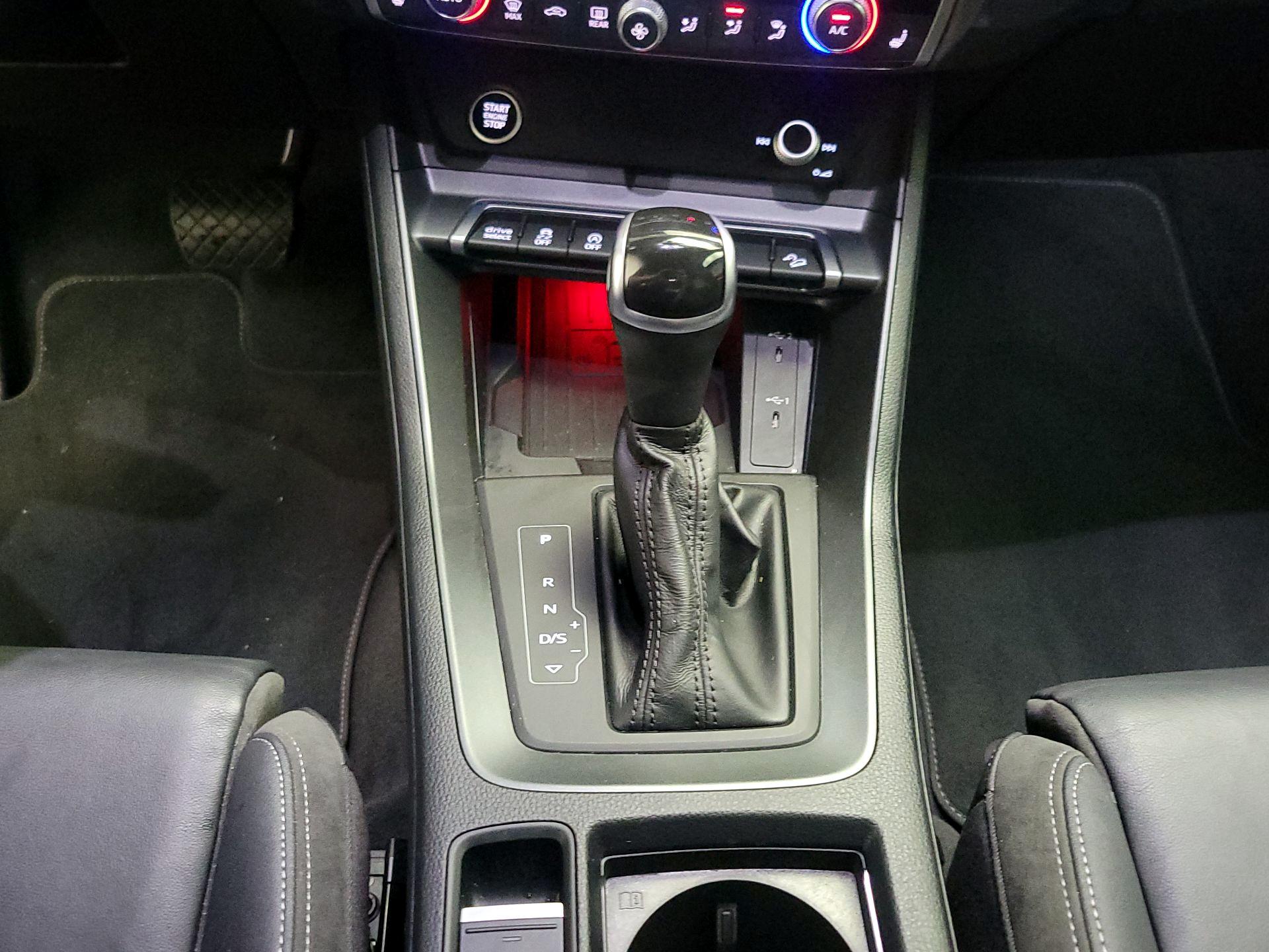 Thumbnail: 2022 Audi Q3 - 18