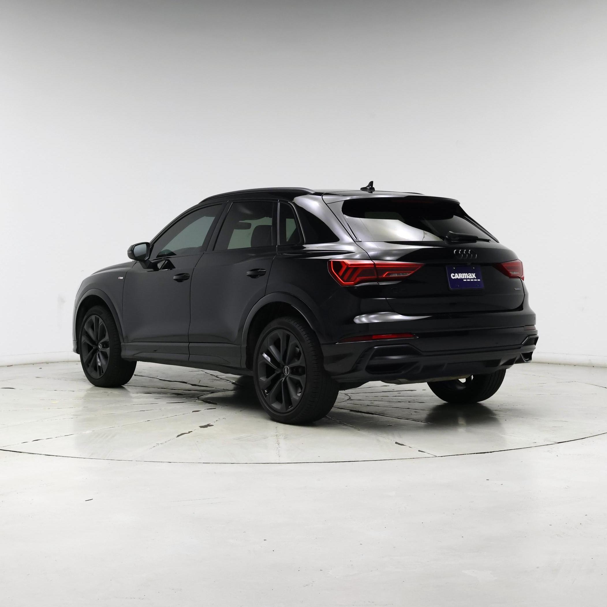 Thumbnail: 2022 Audi Q3 - 2