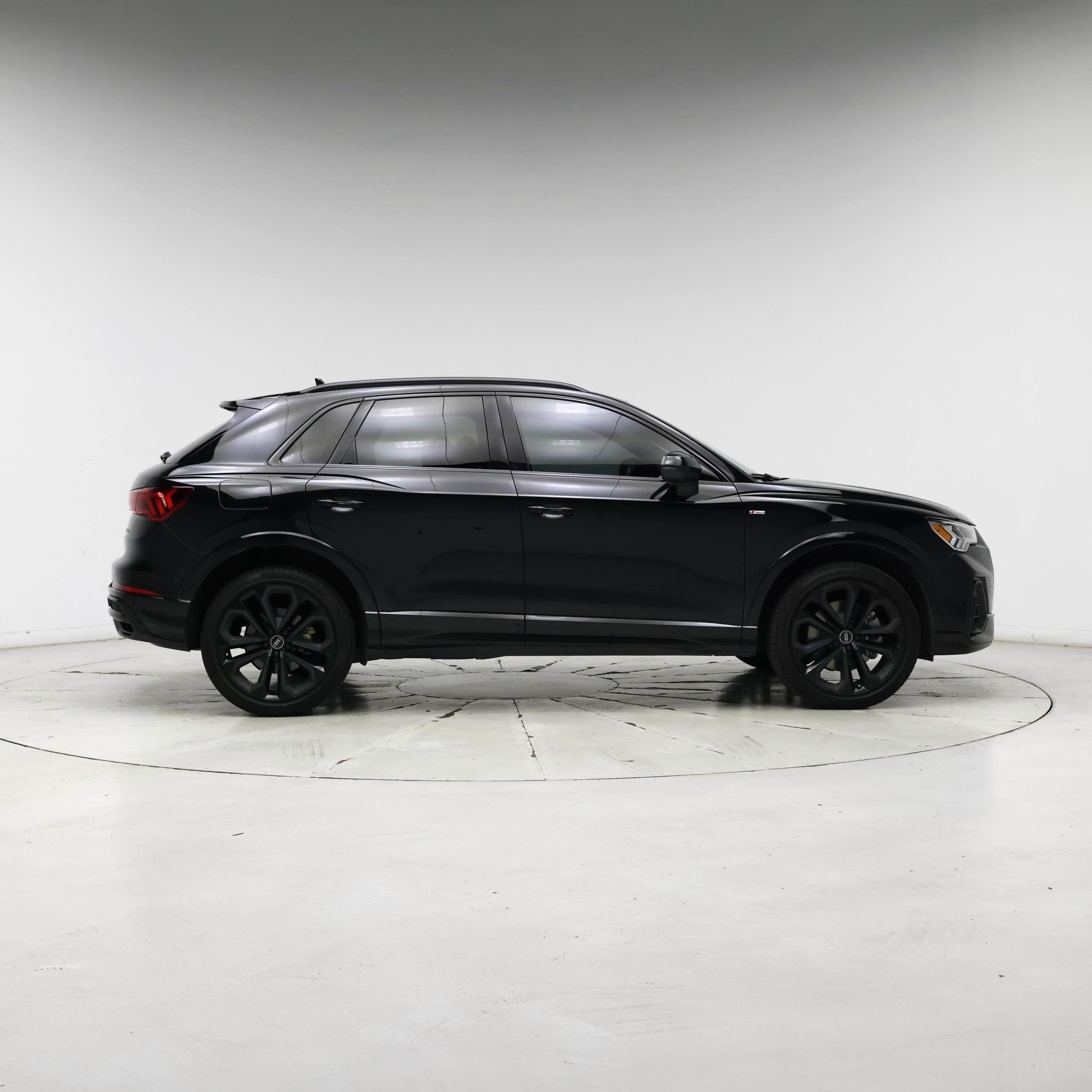 Thumbnail: 2022 Audi Q3 - 7