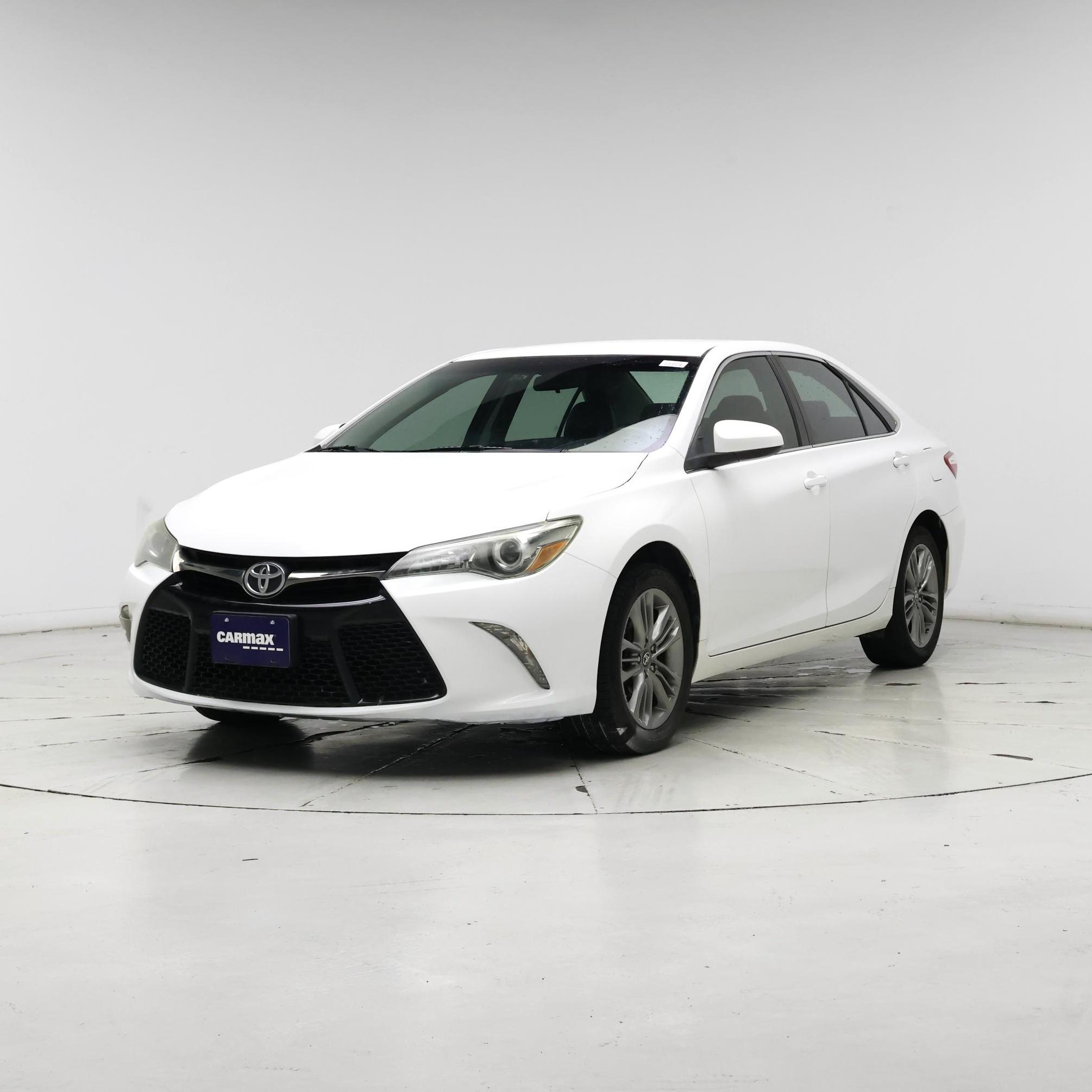Thumbnail: 2017 Toyota Camry - 4
