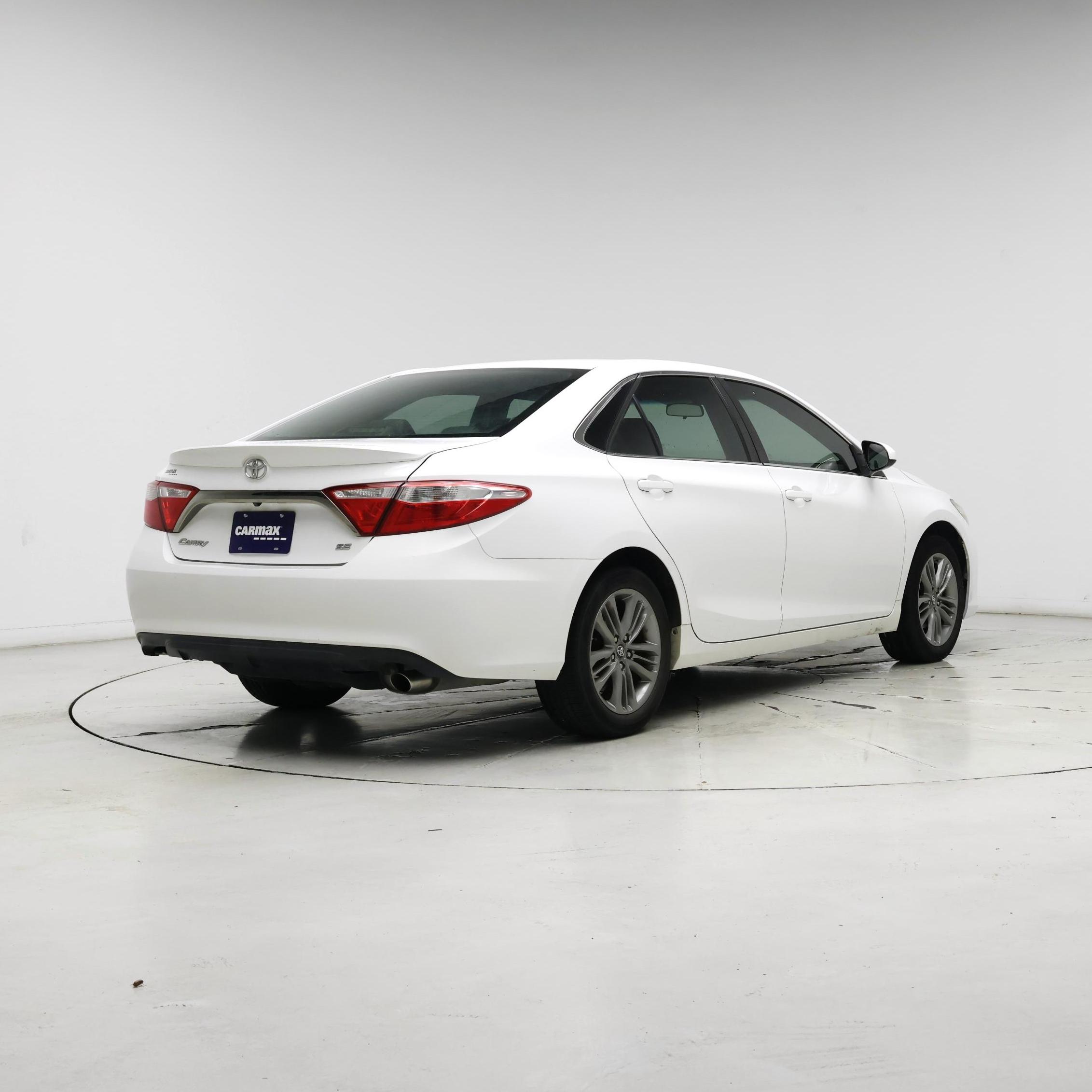 Thumbnail: 2017 Toyota Camry - 8
