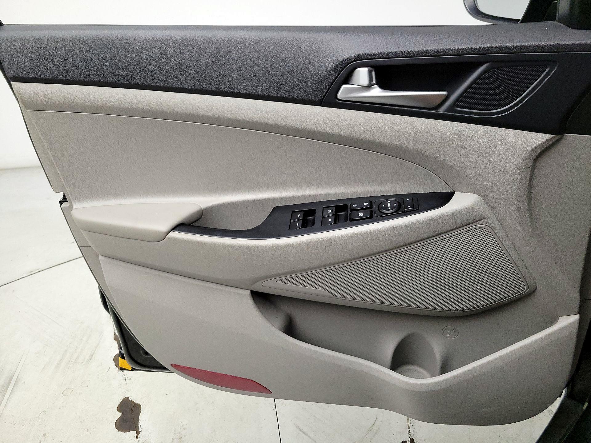 Thumbnail: 2019 Hyundai Tucson - 12