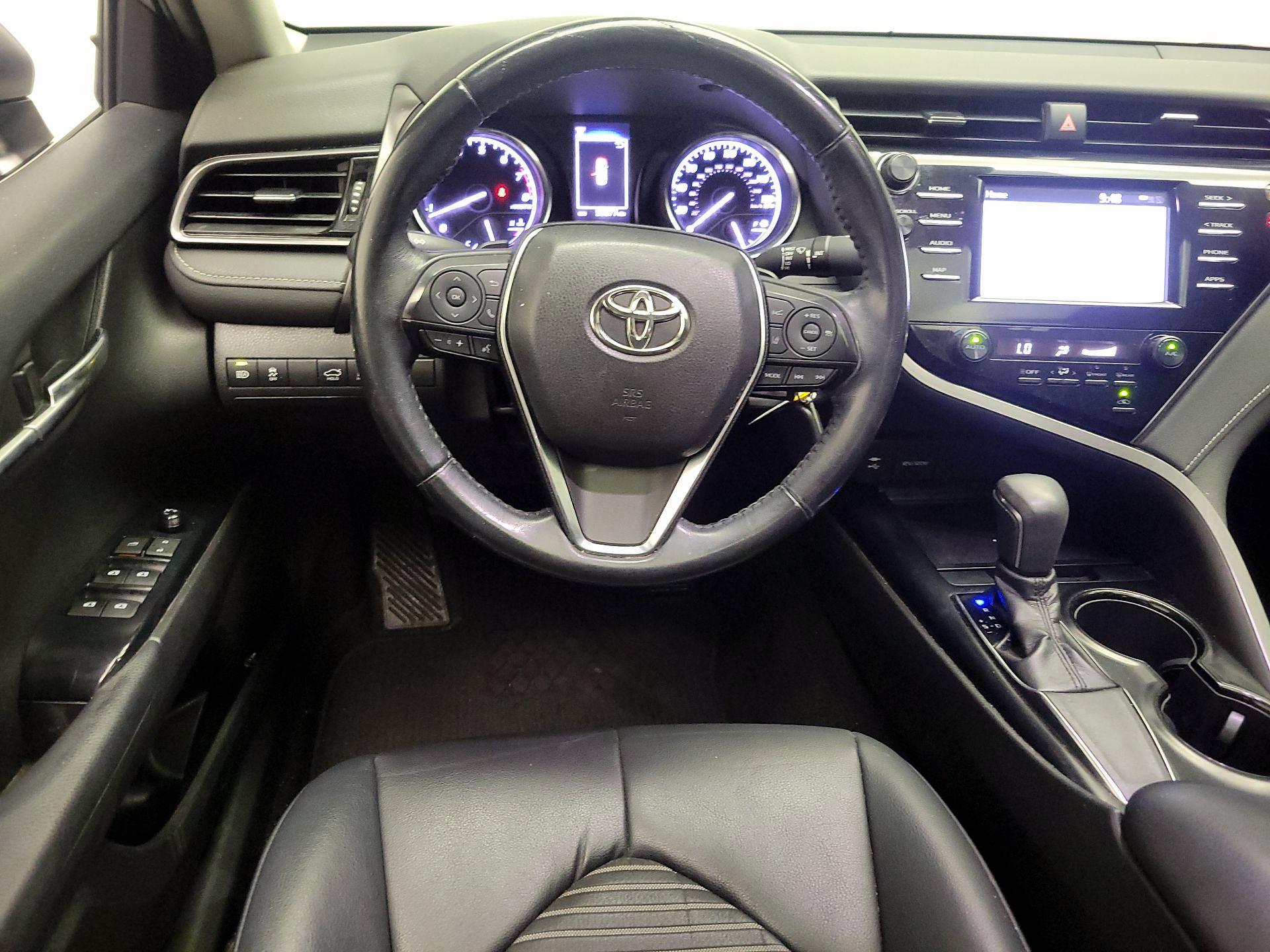 Thumbnail: 2019 Toyota Camry - 10