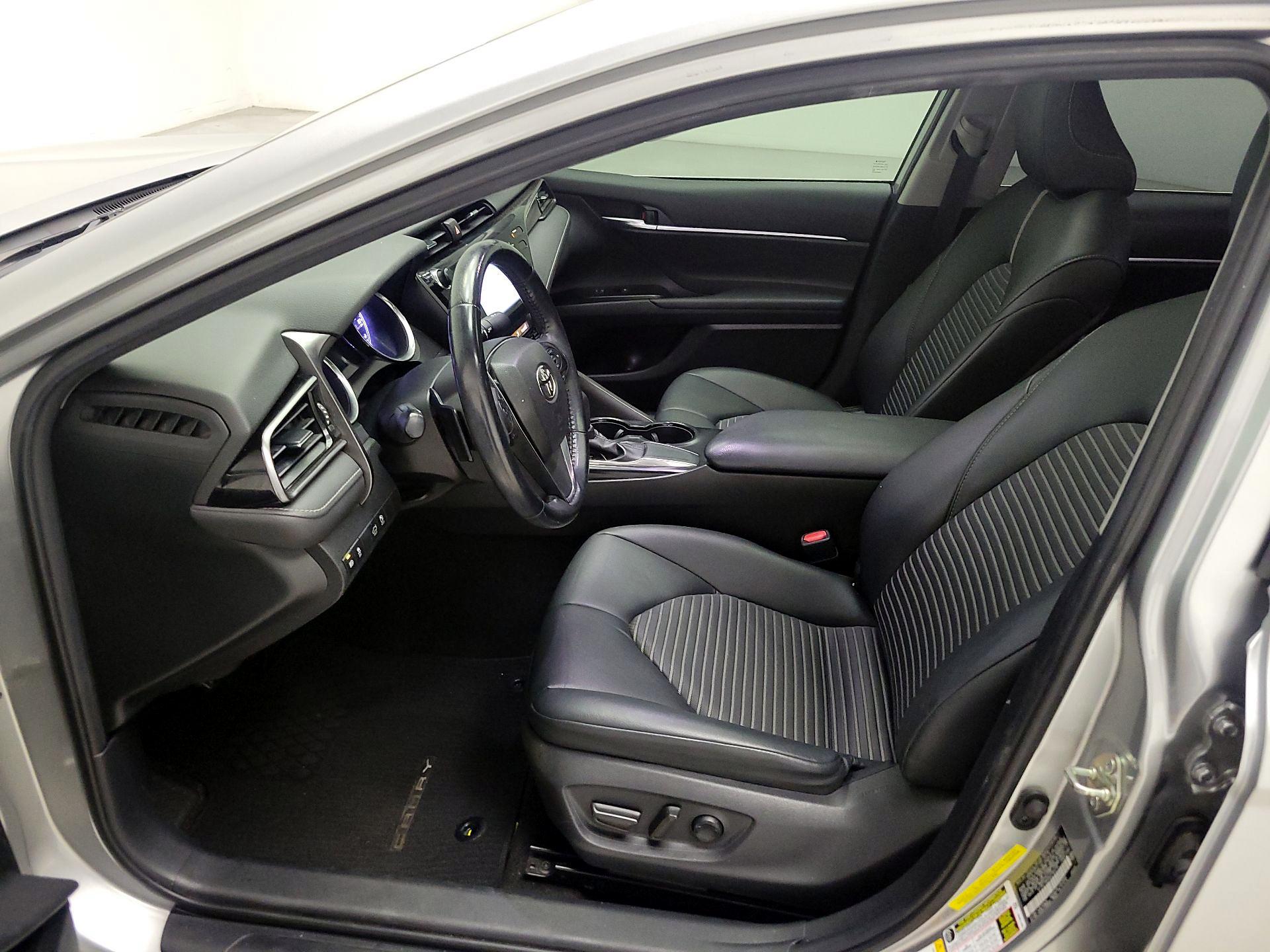 Thumbnail: 2019 Toyota Camry - 11