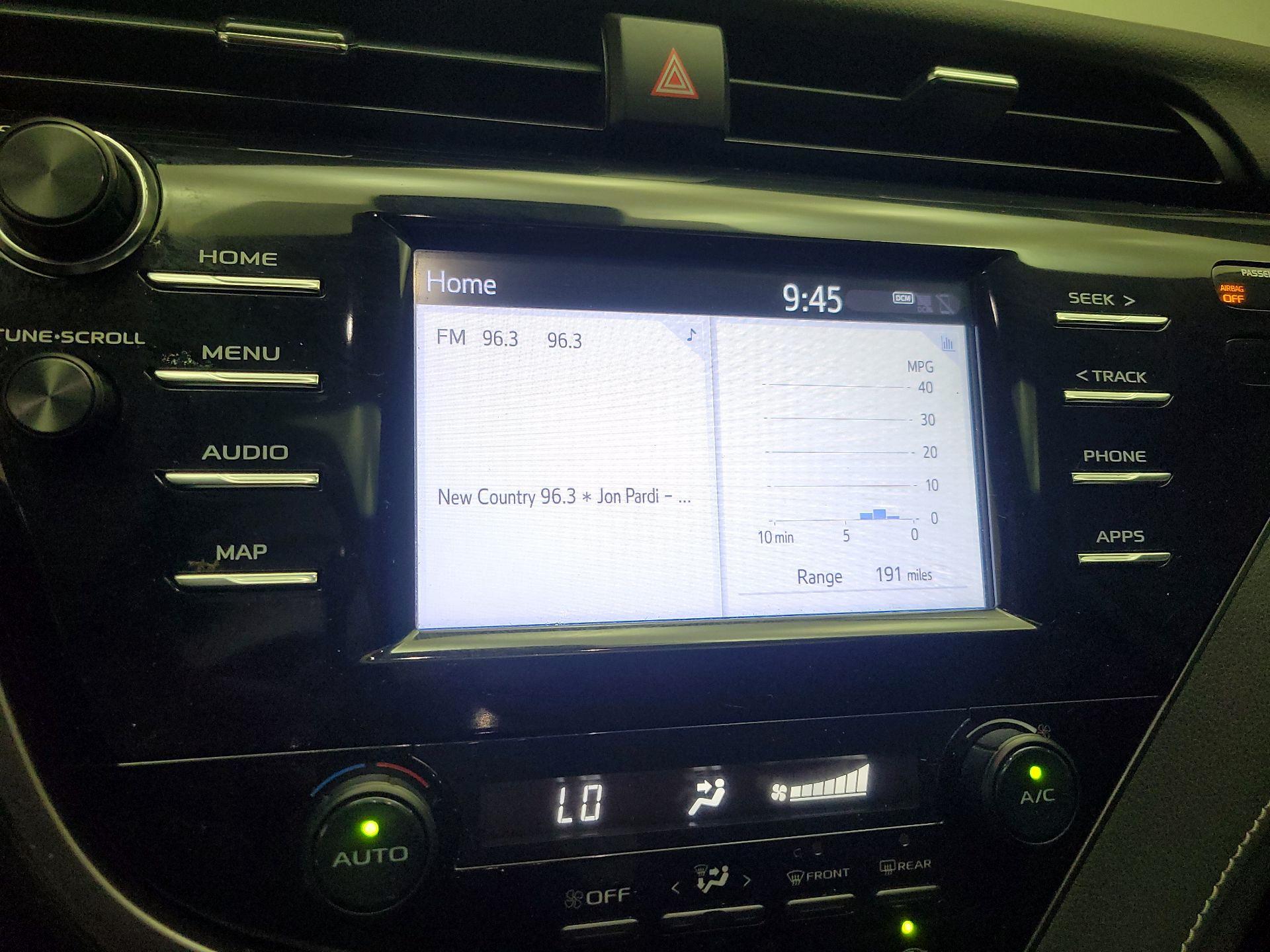 Thumbnail: 2019 Toyota Camry - 15