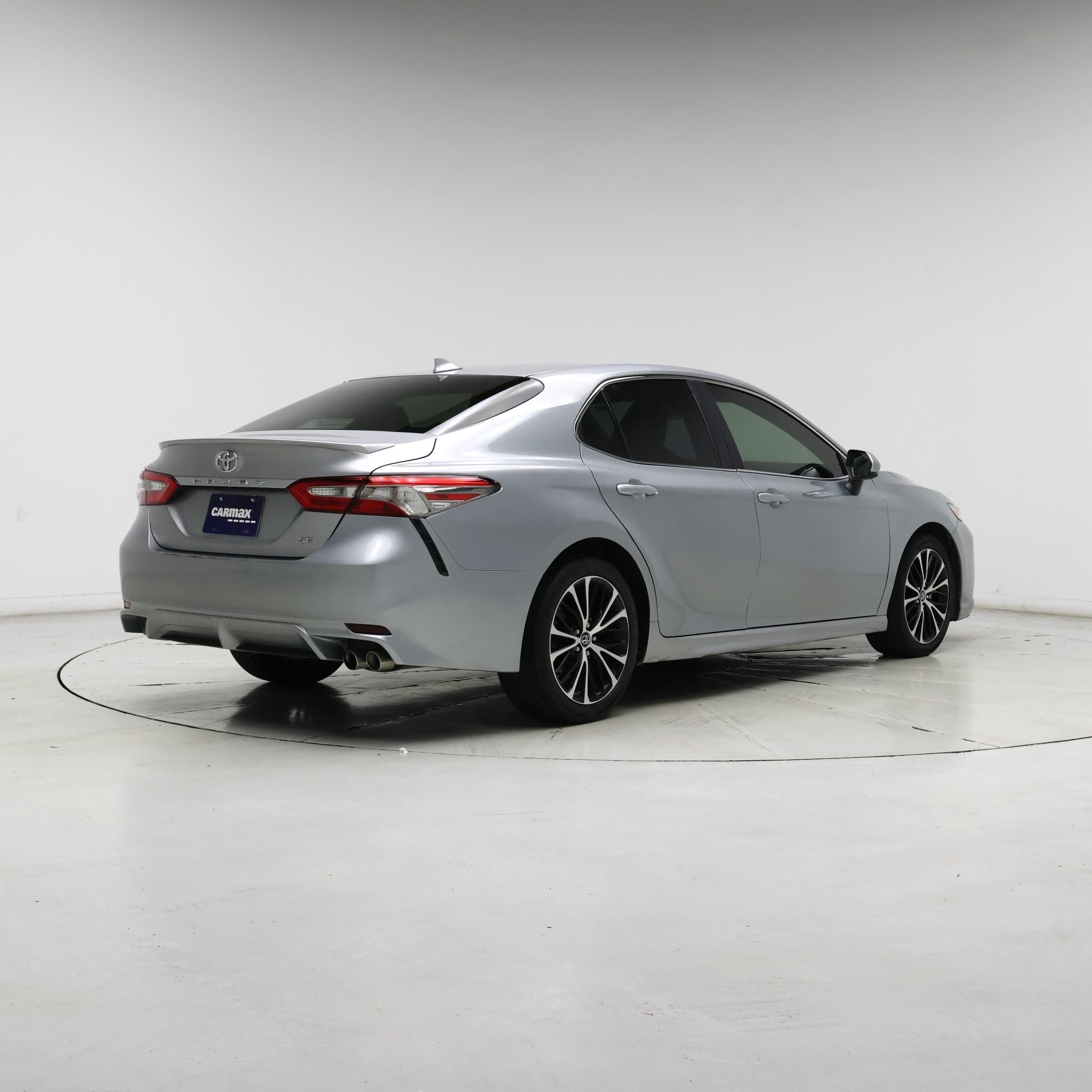 Thumbnail: 2019 Toyota Camry - 8