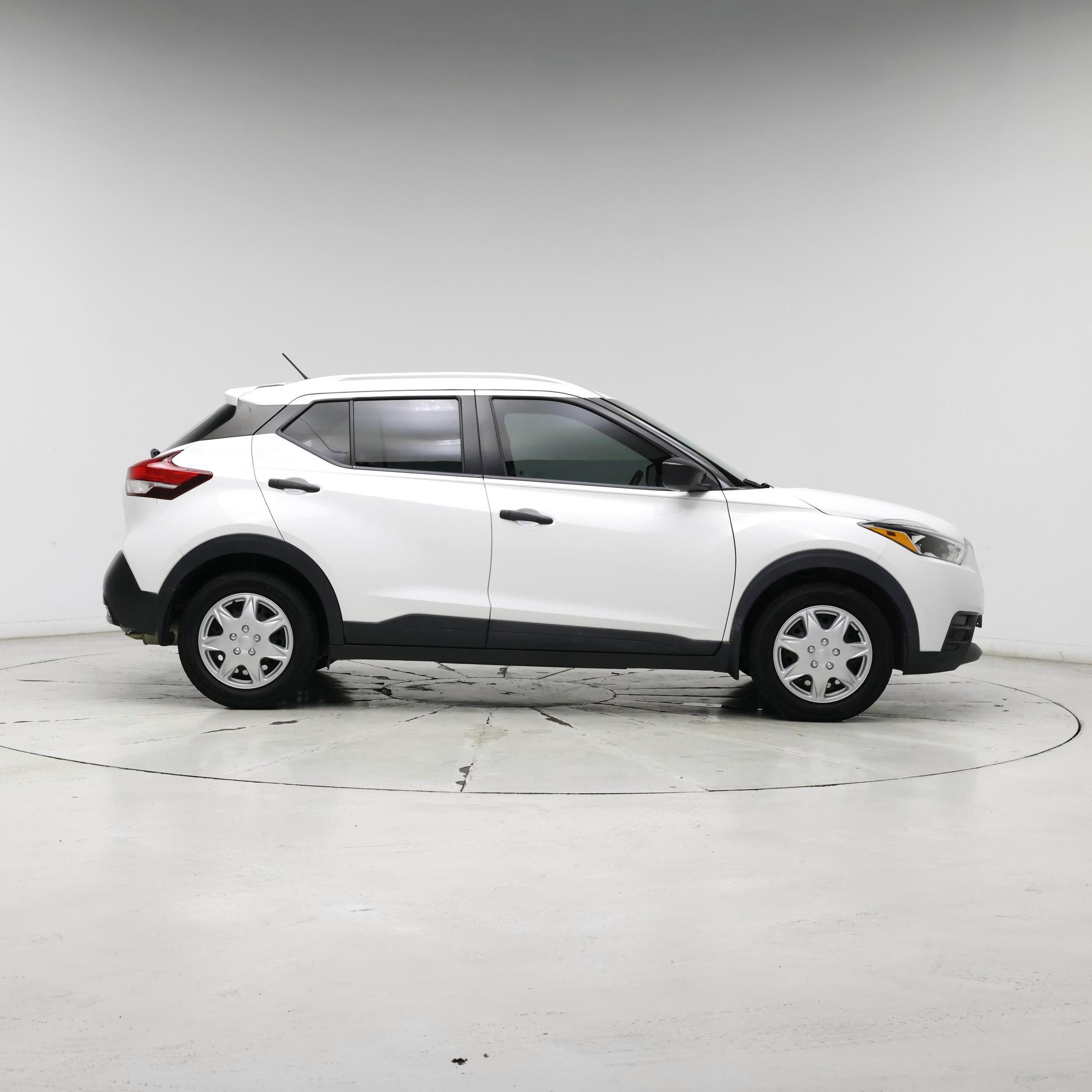 Thumbnail: 2019 Nissan Kicks - 7
