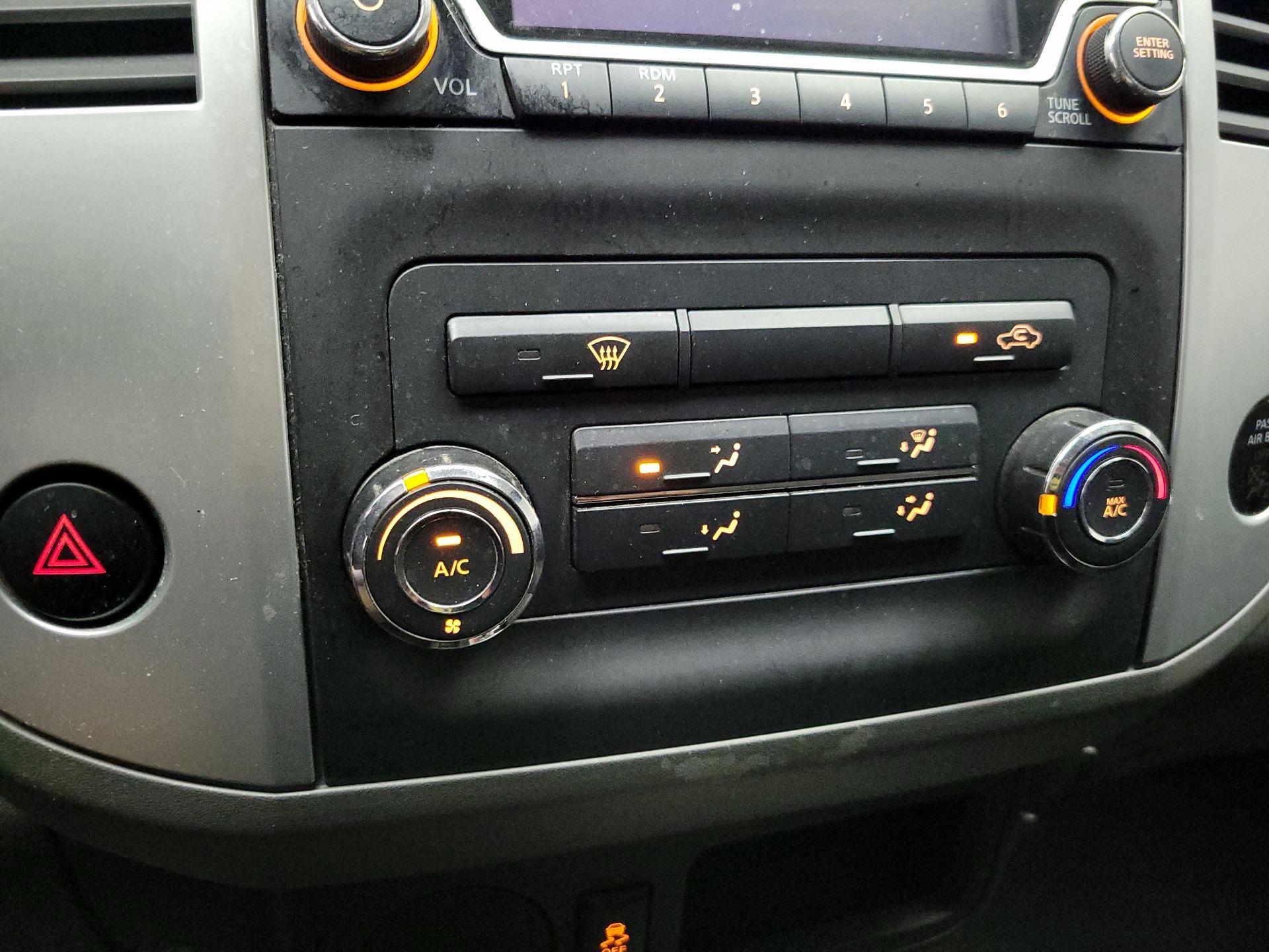 Thumbnail: 2015 Nissan Frontier - 15