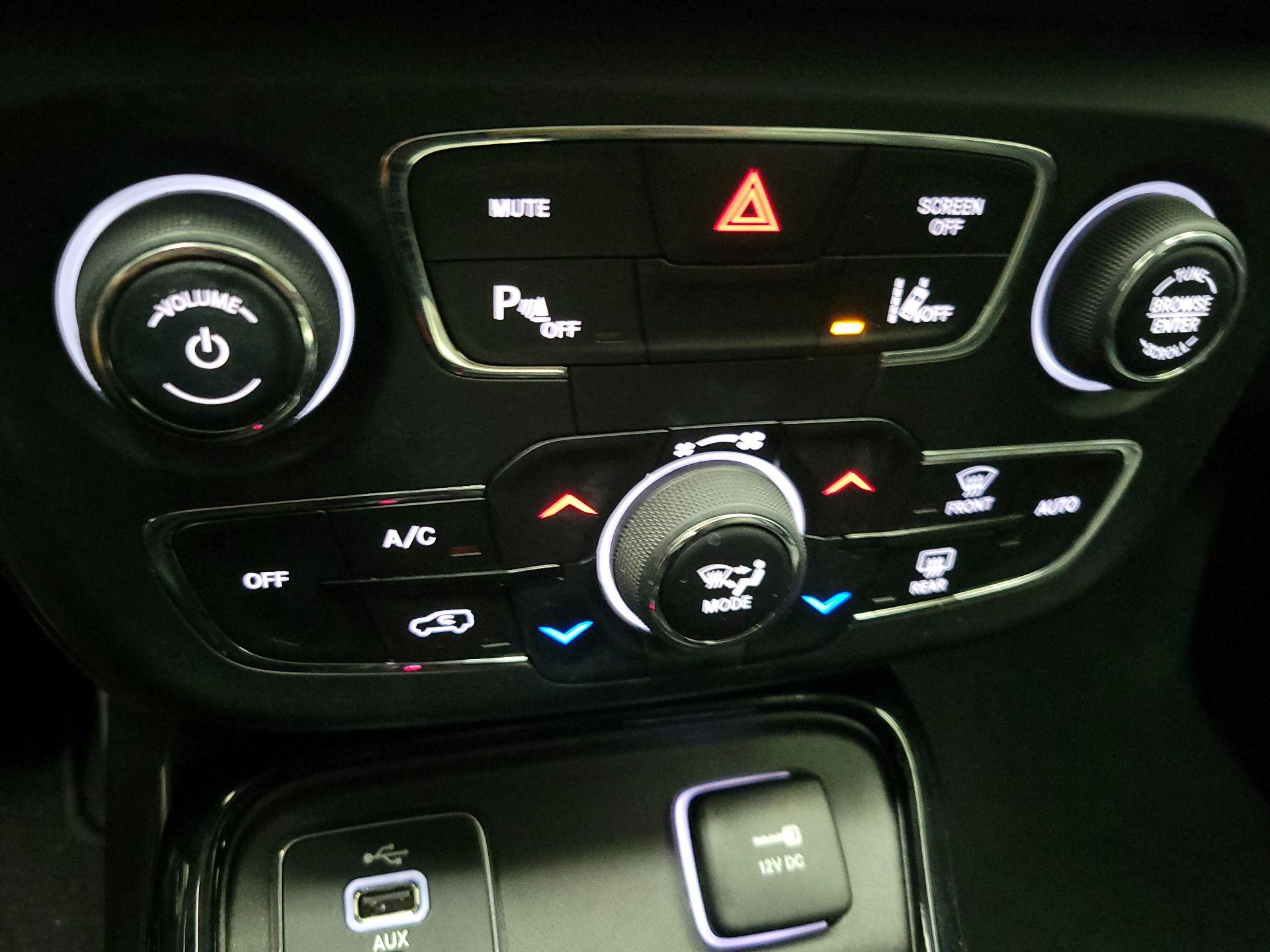Thumbnail: 2018 Jeep Compass - 17