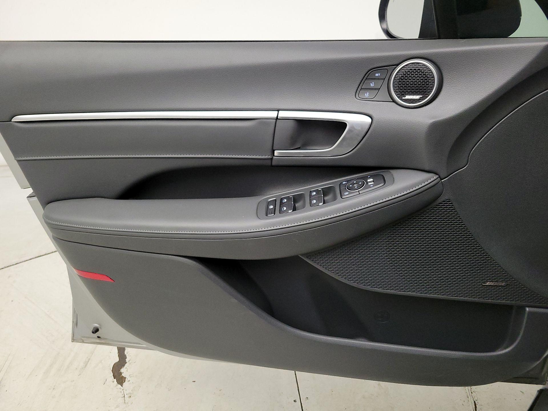 Thumbnail: 2020 Hyundai Sonata - 12