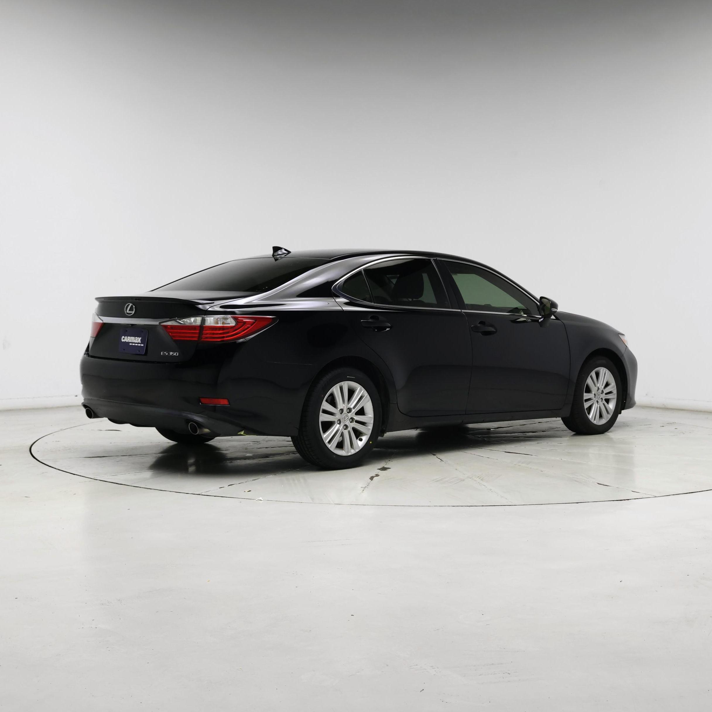 Thumbnail: 2015 Lexus ES - 8