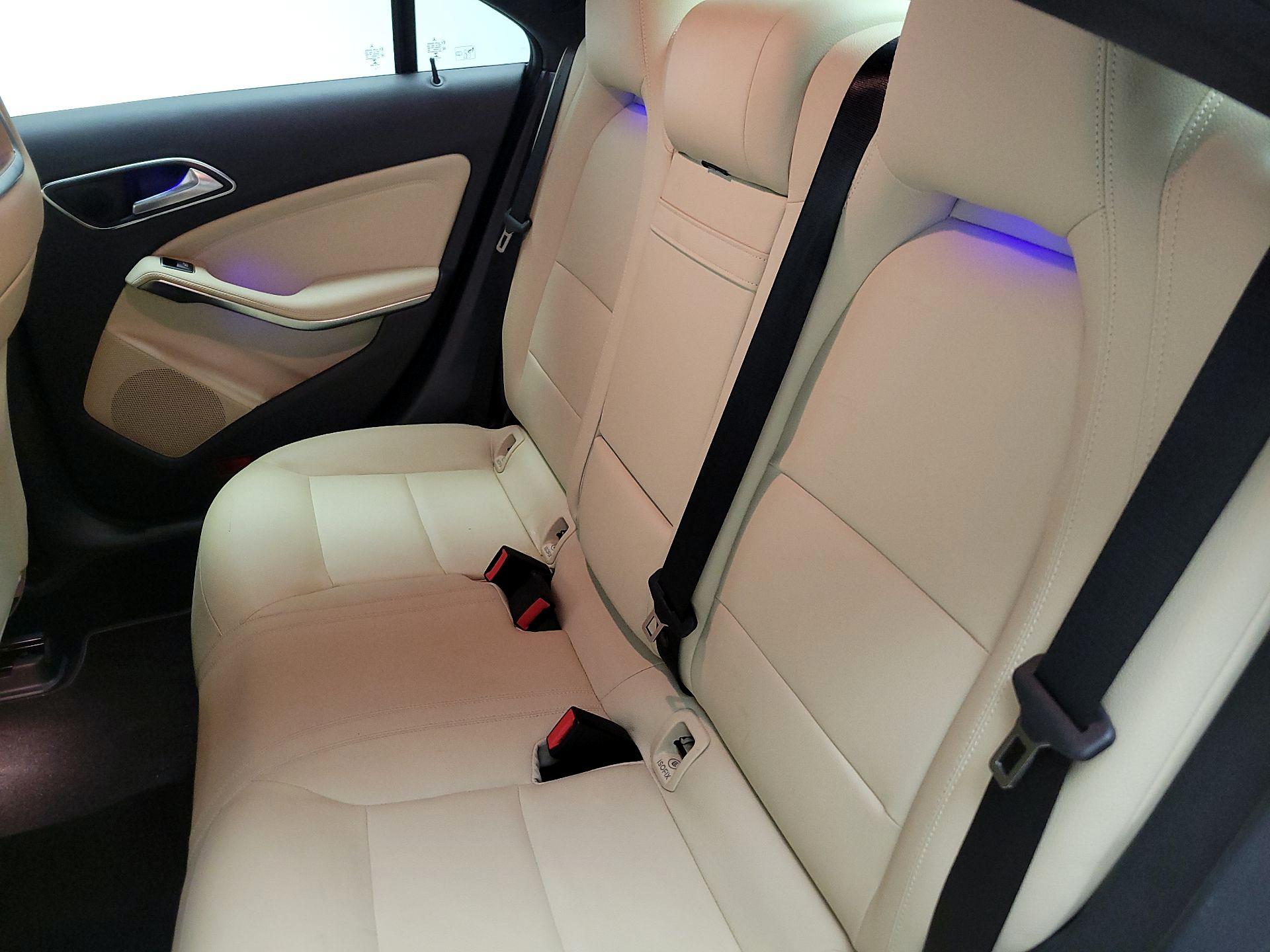 Thumbnail: 2015 Mercedes-Benz CLA - 18