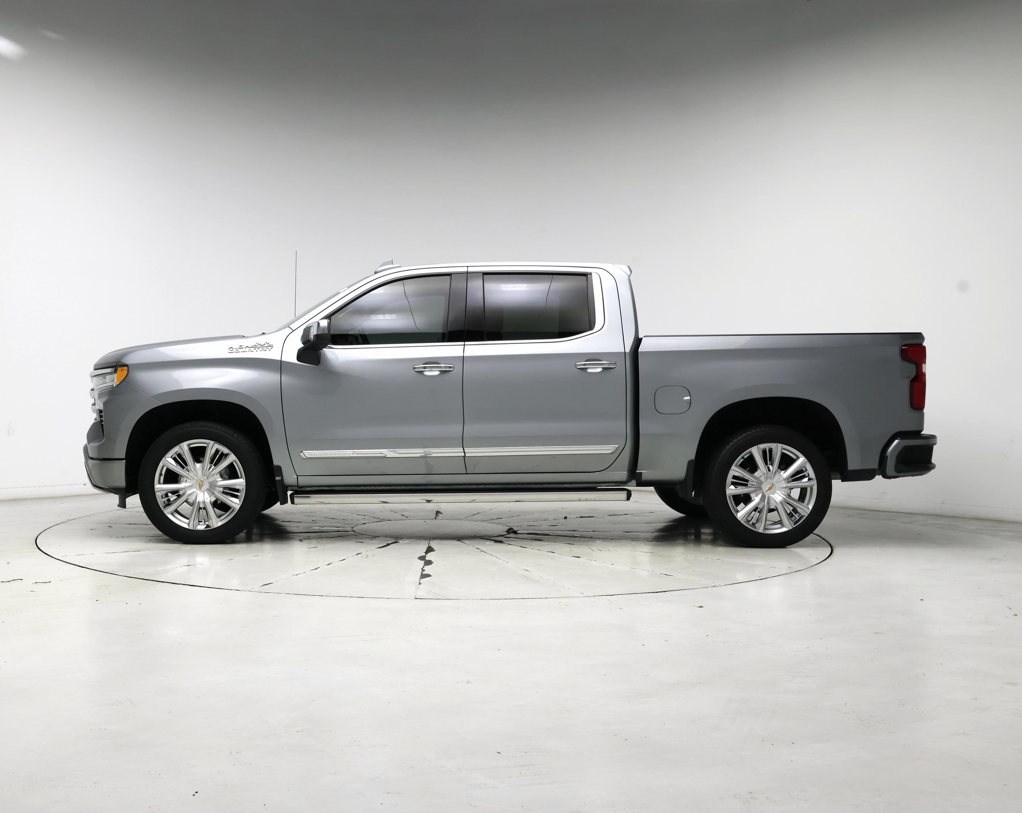 Thumbnail: 2023 Chevrolet Silverado 1500 - 3