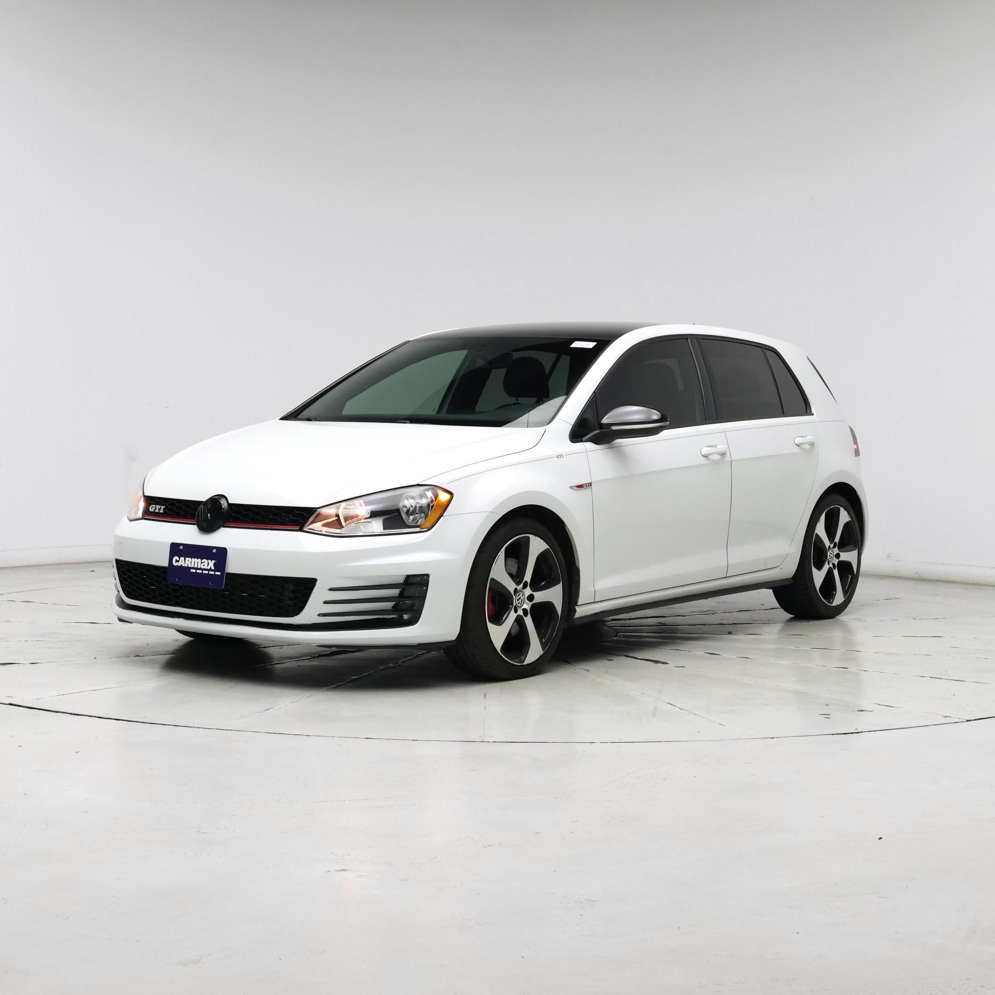 Thumbnail: 2017 Volkswagen Golf - 4
